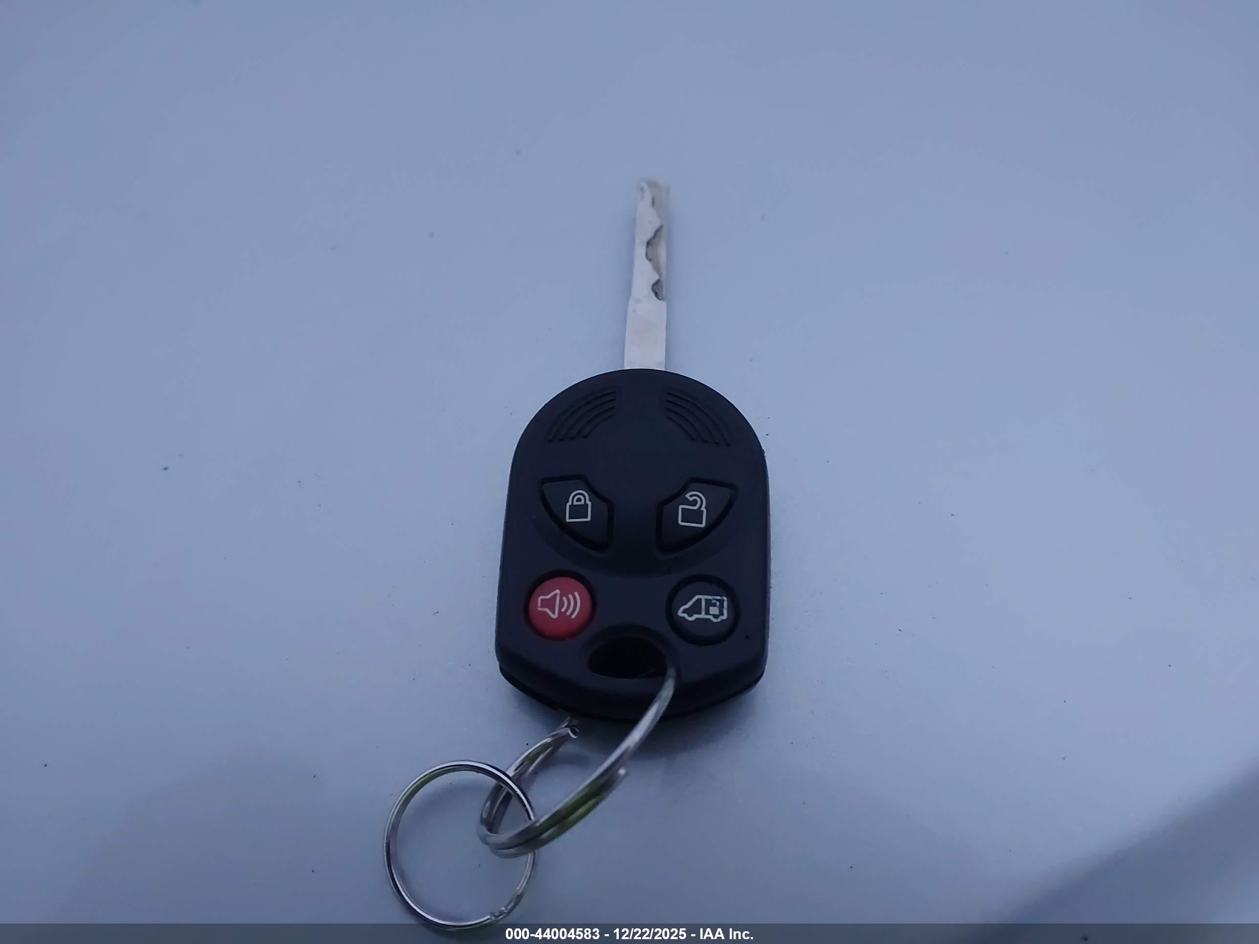 FORD TRANSIT image 11