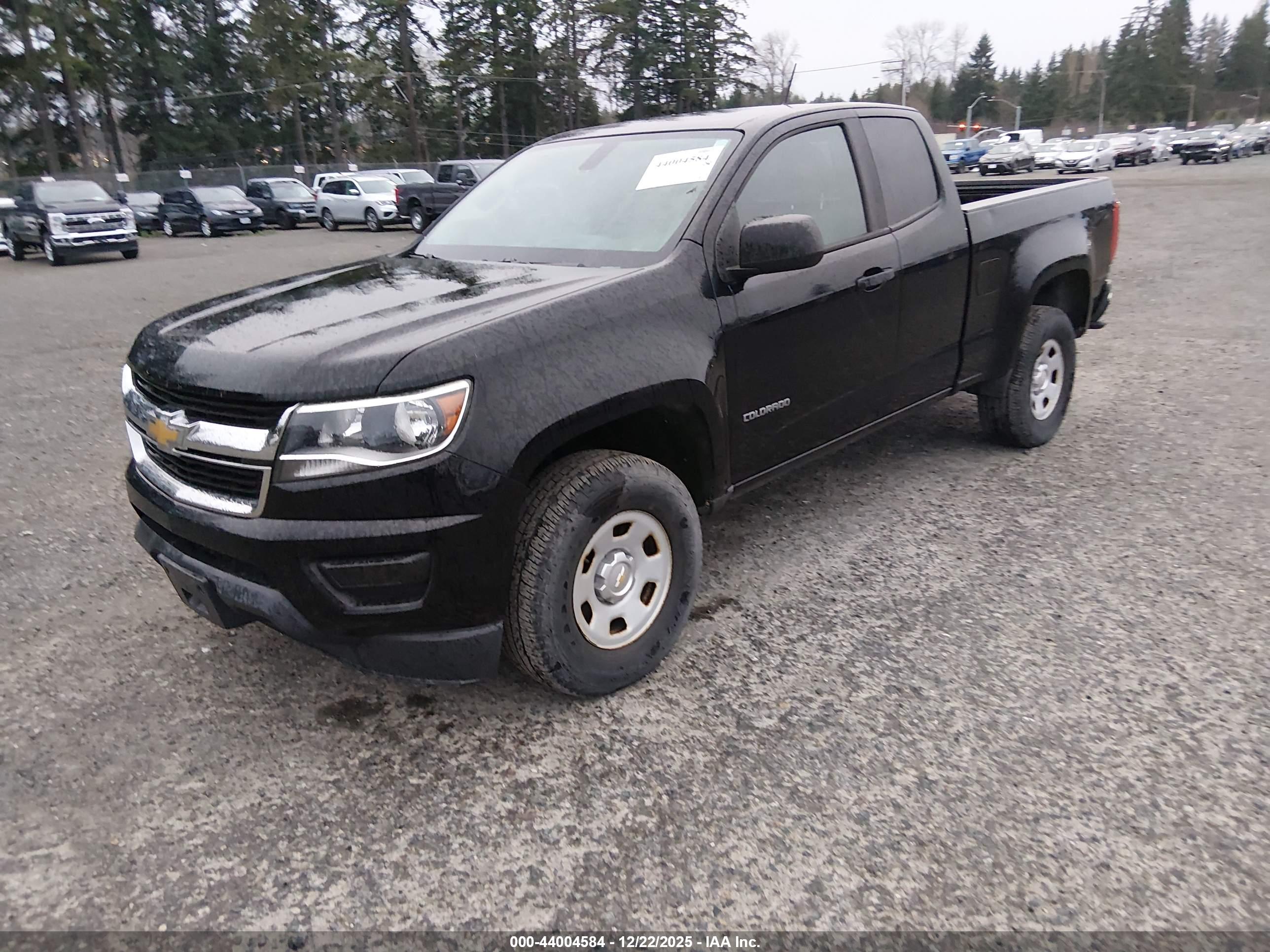 CHEVROLET COLORADO image 2
