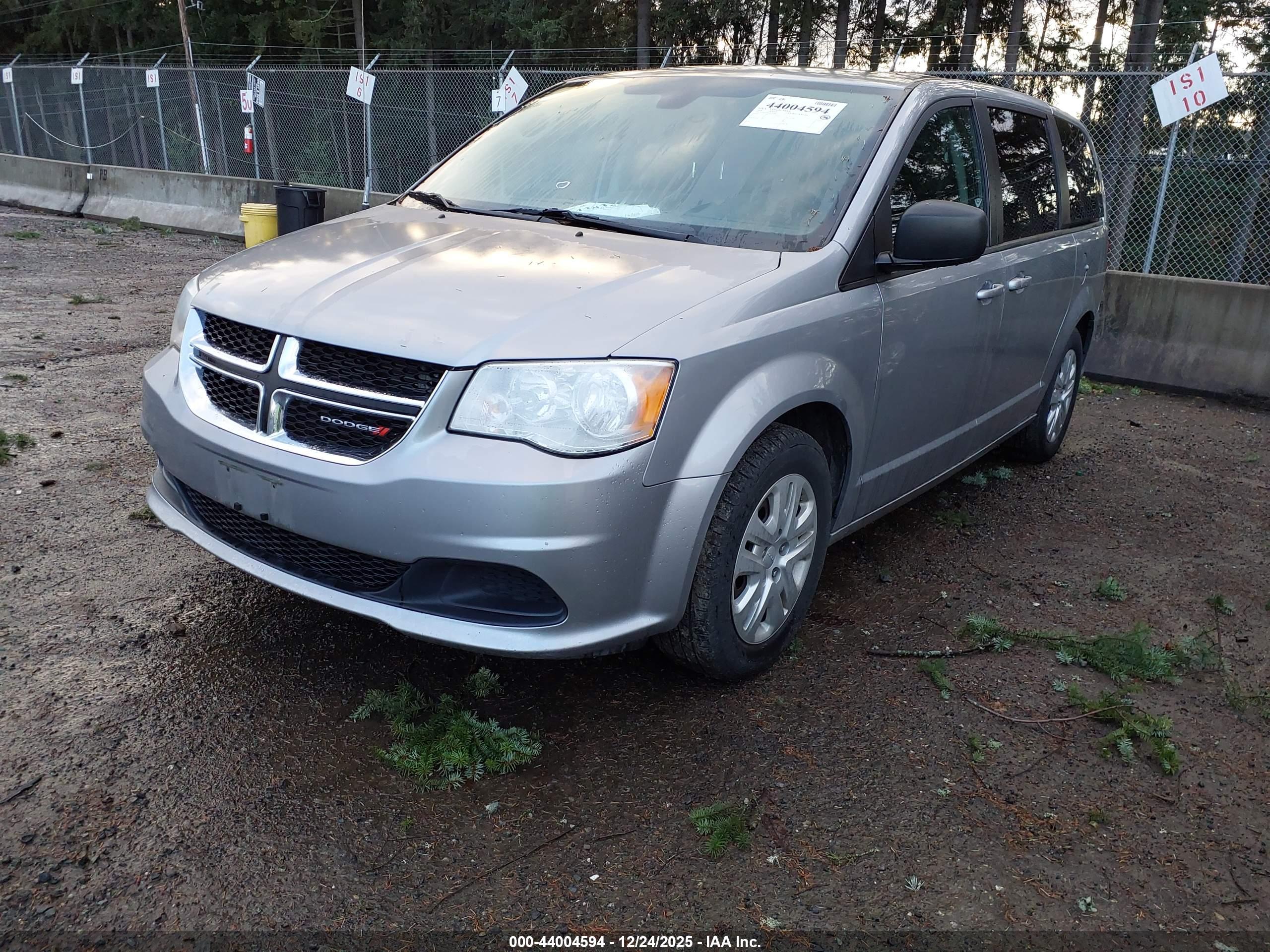 DODGE GRAND image 2