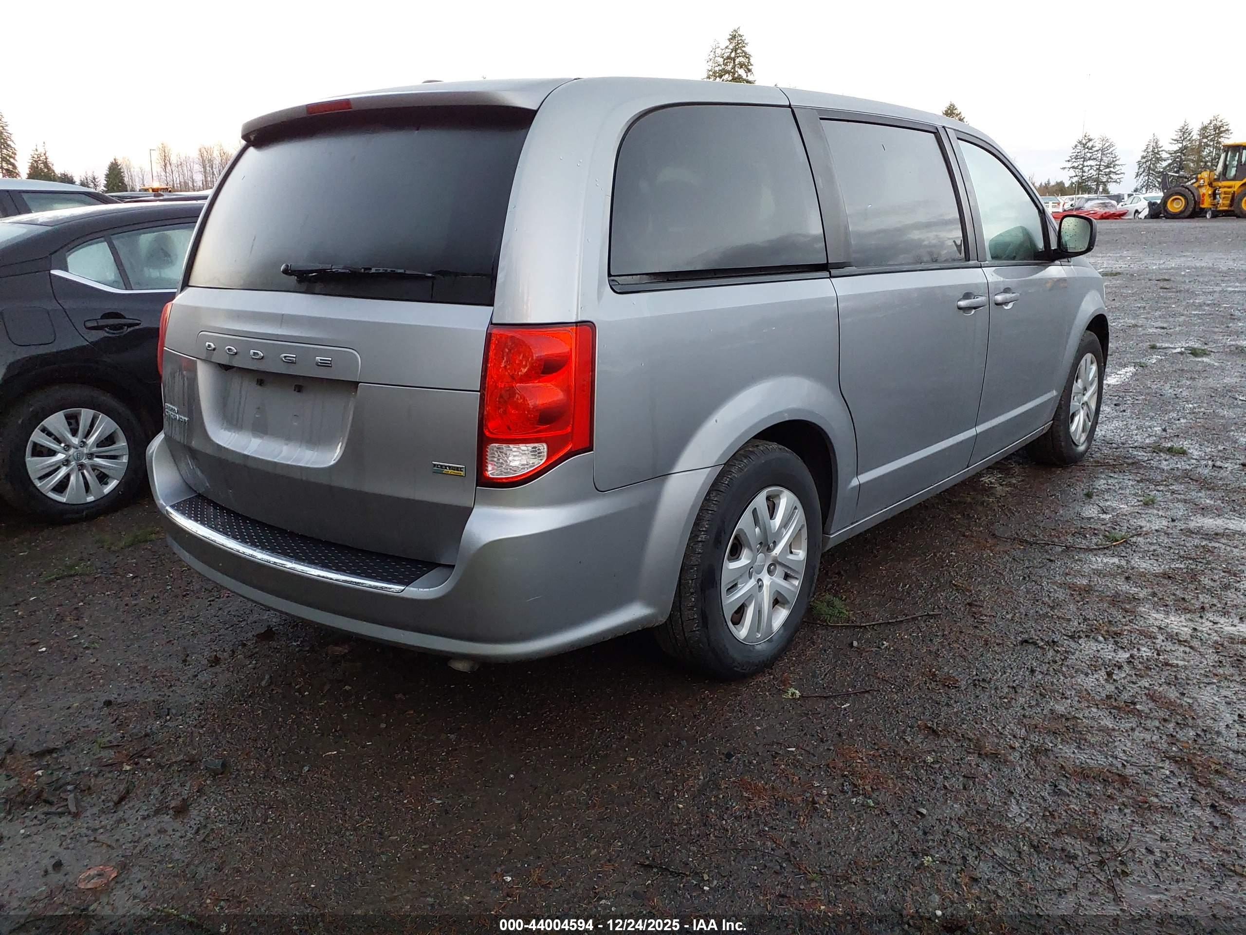 DODGE GRAND image 4