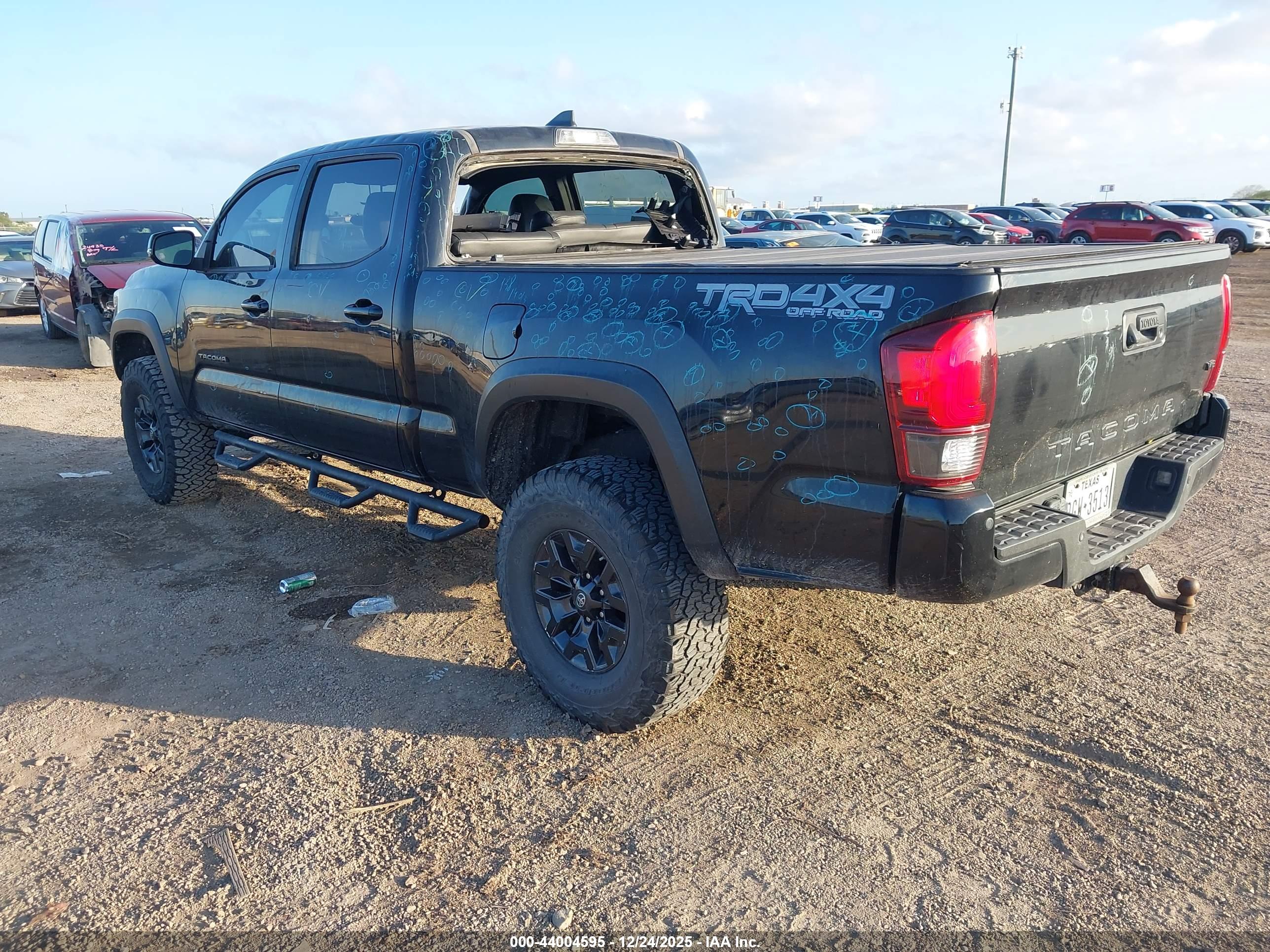 TOYOTA TACOMA image 3