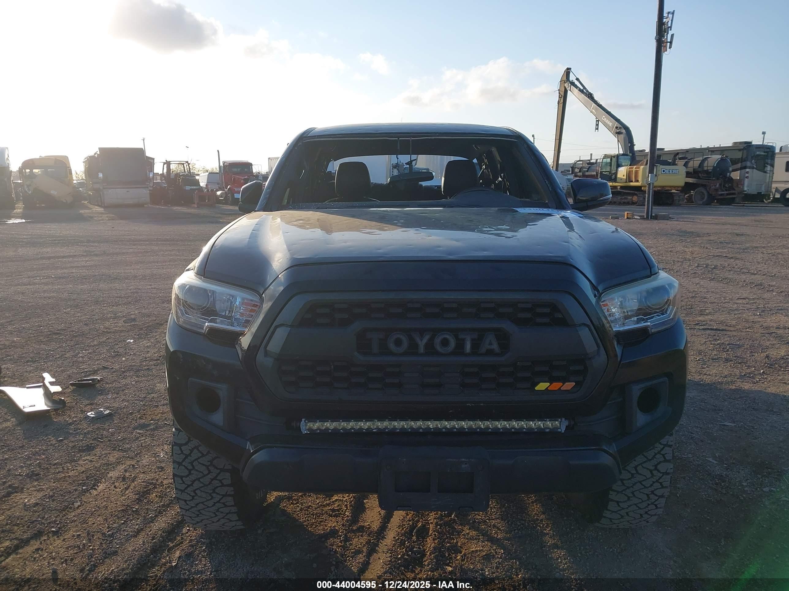 TOYOTA TACOMA image 6