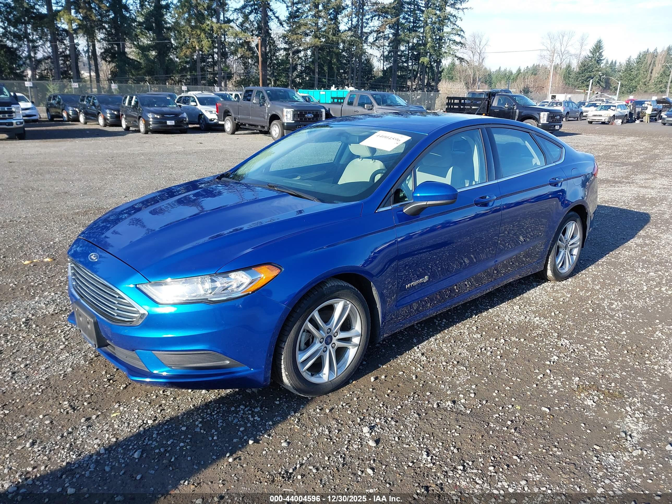 FORD FUSION image 2