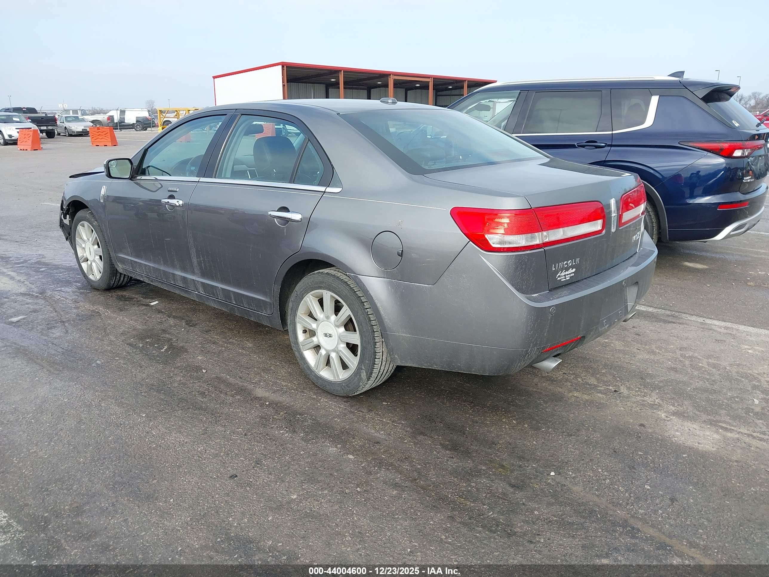 LINCOLN MKZ image 3