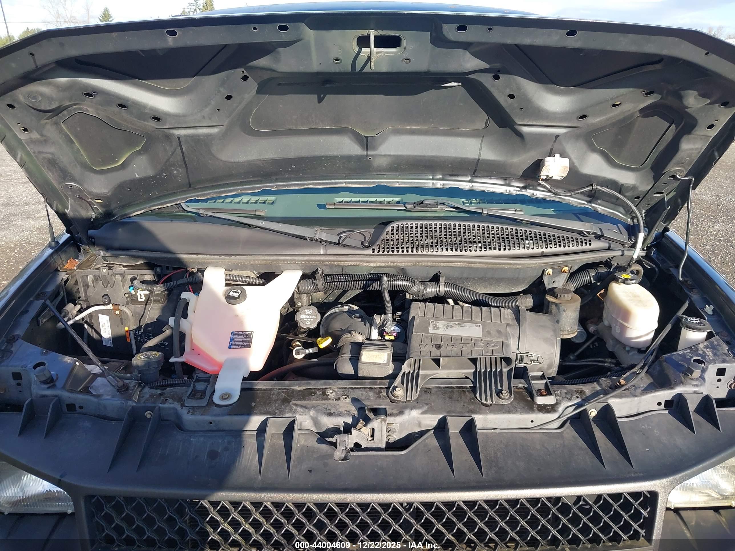 CHEVROLET EXPRESS image 10