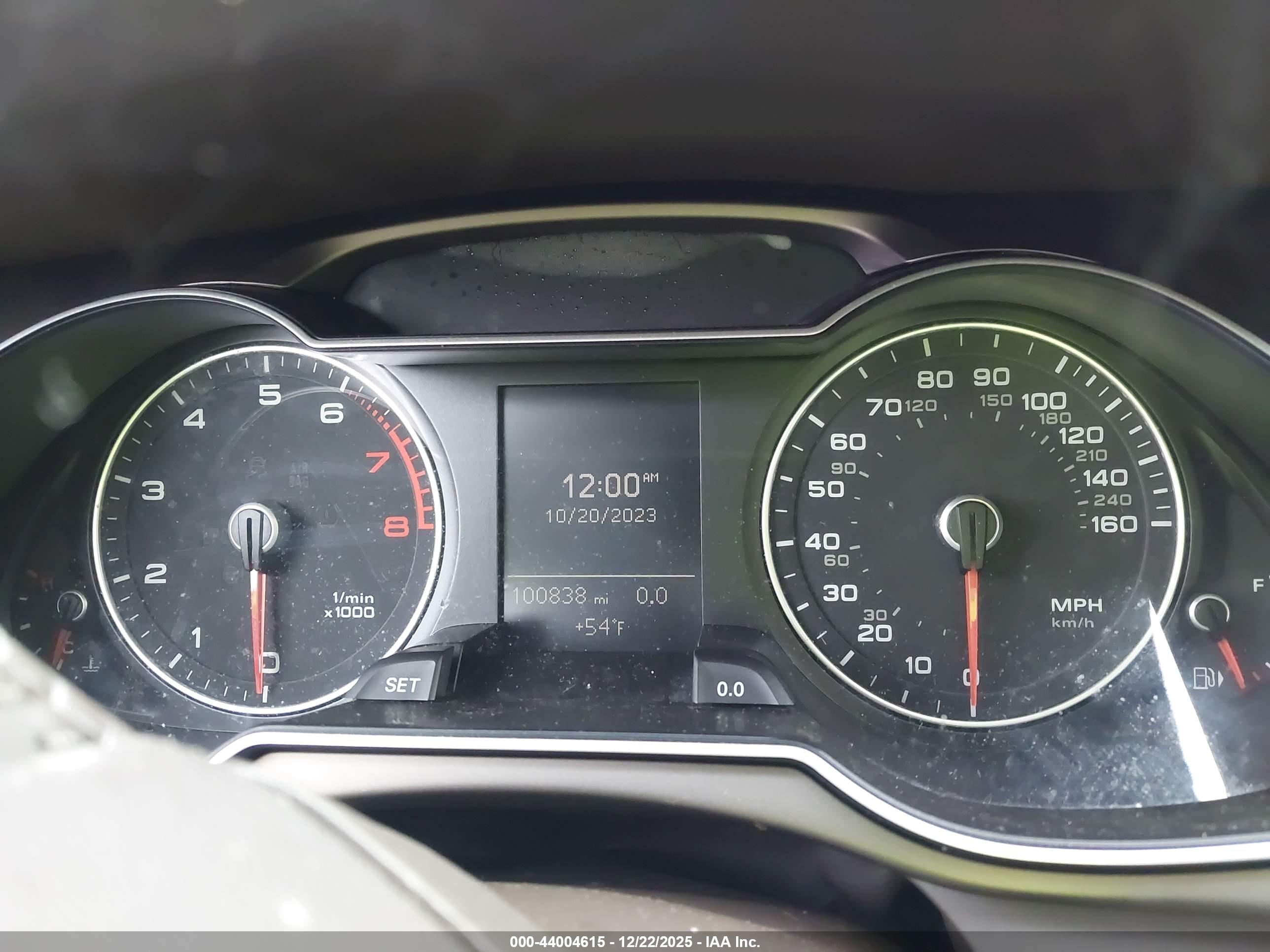 AUDI A4 image 7