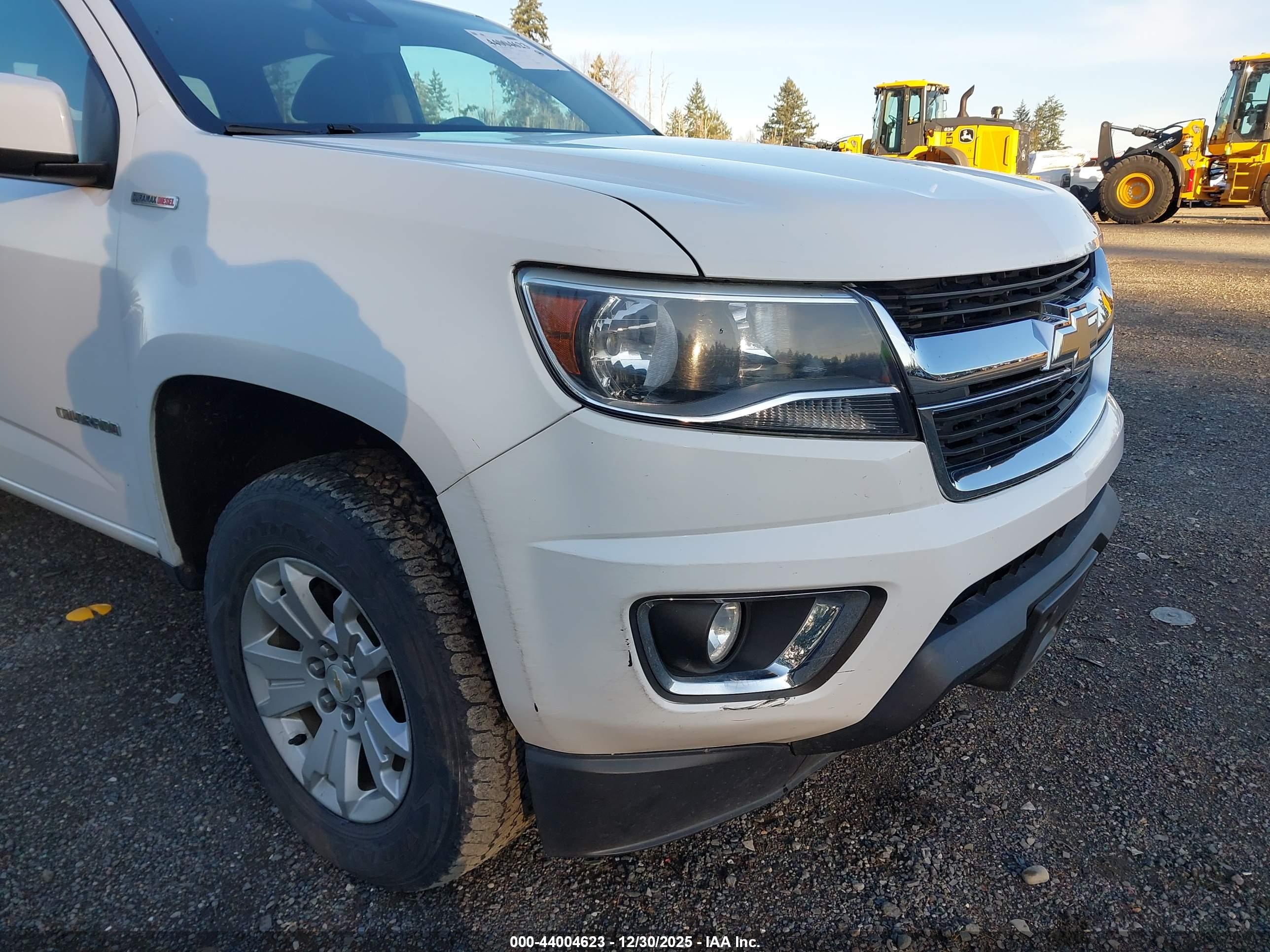 CHEVROLET COLORADO image 6