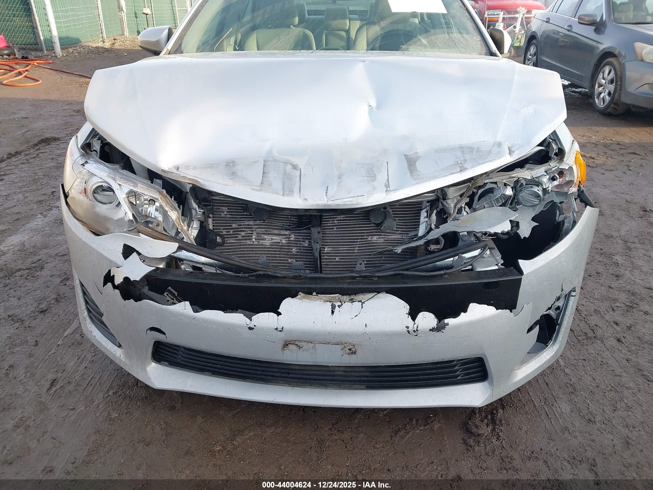 TOYOTA CAMRY image 6