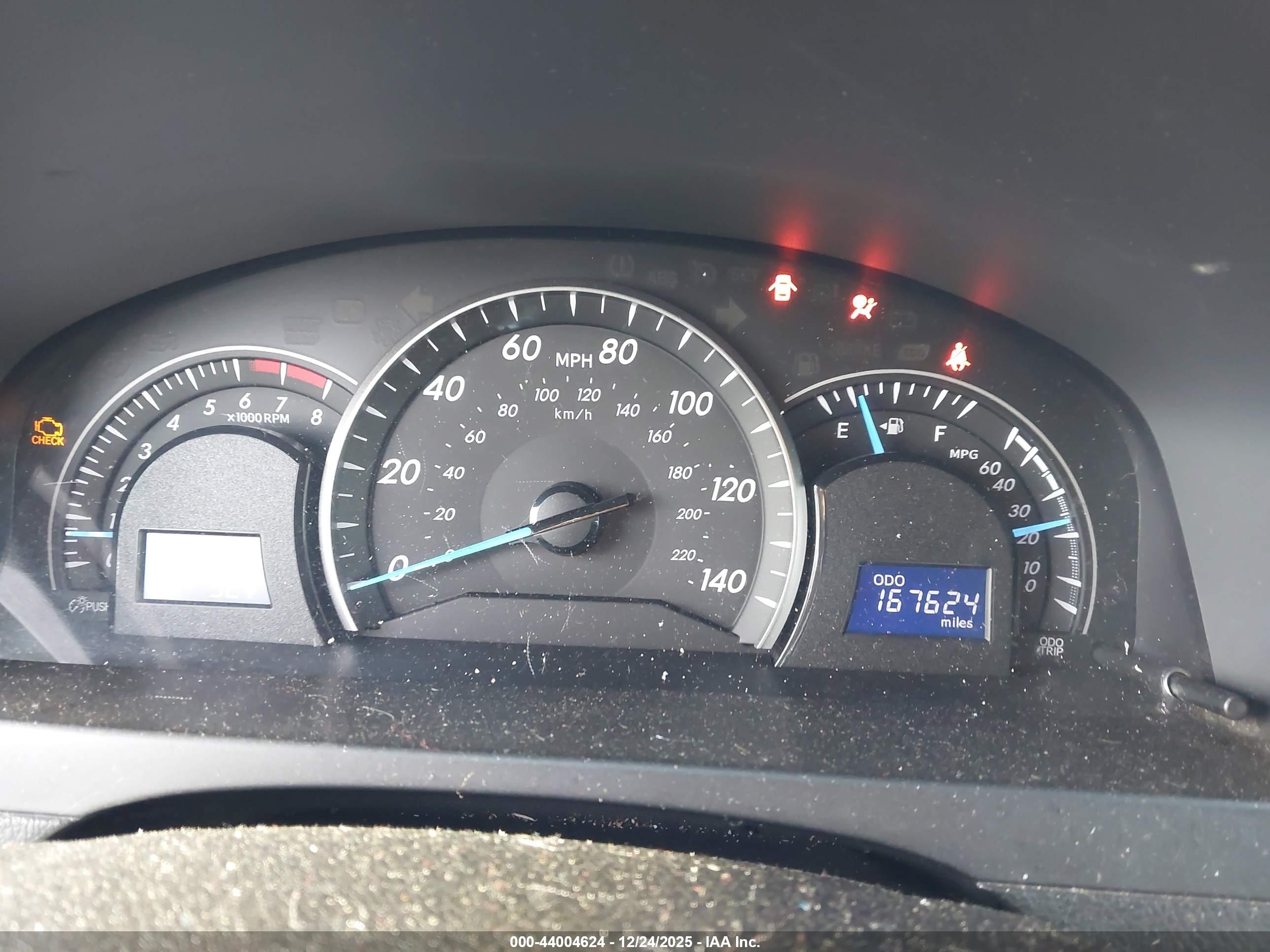 TOYOTA CAMRY image 7