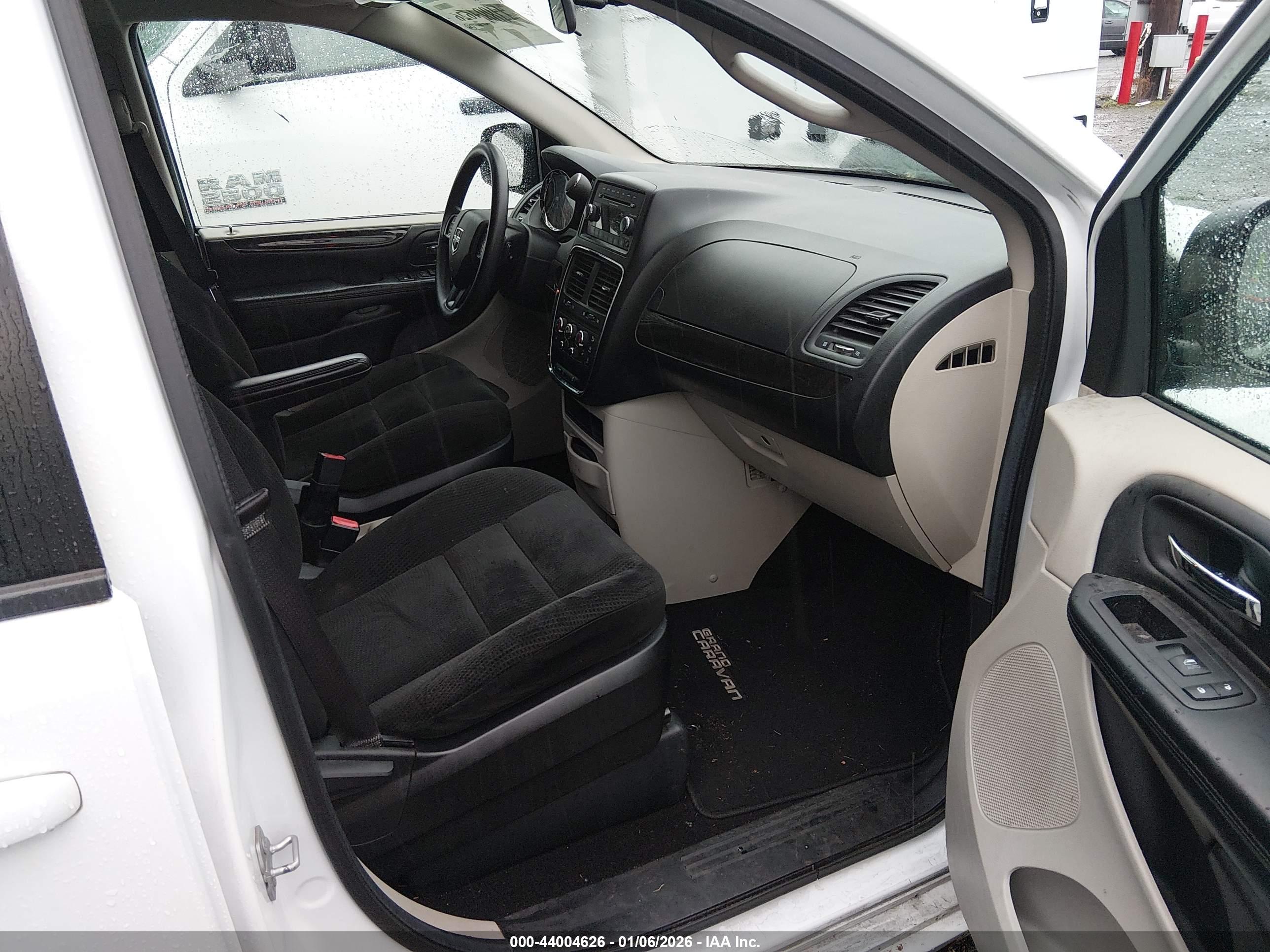 DODGE GRAND image 5