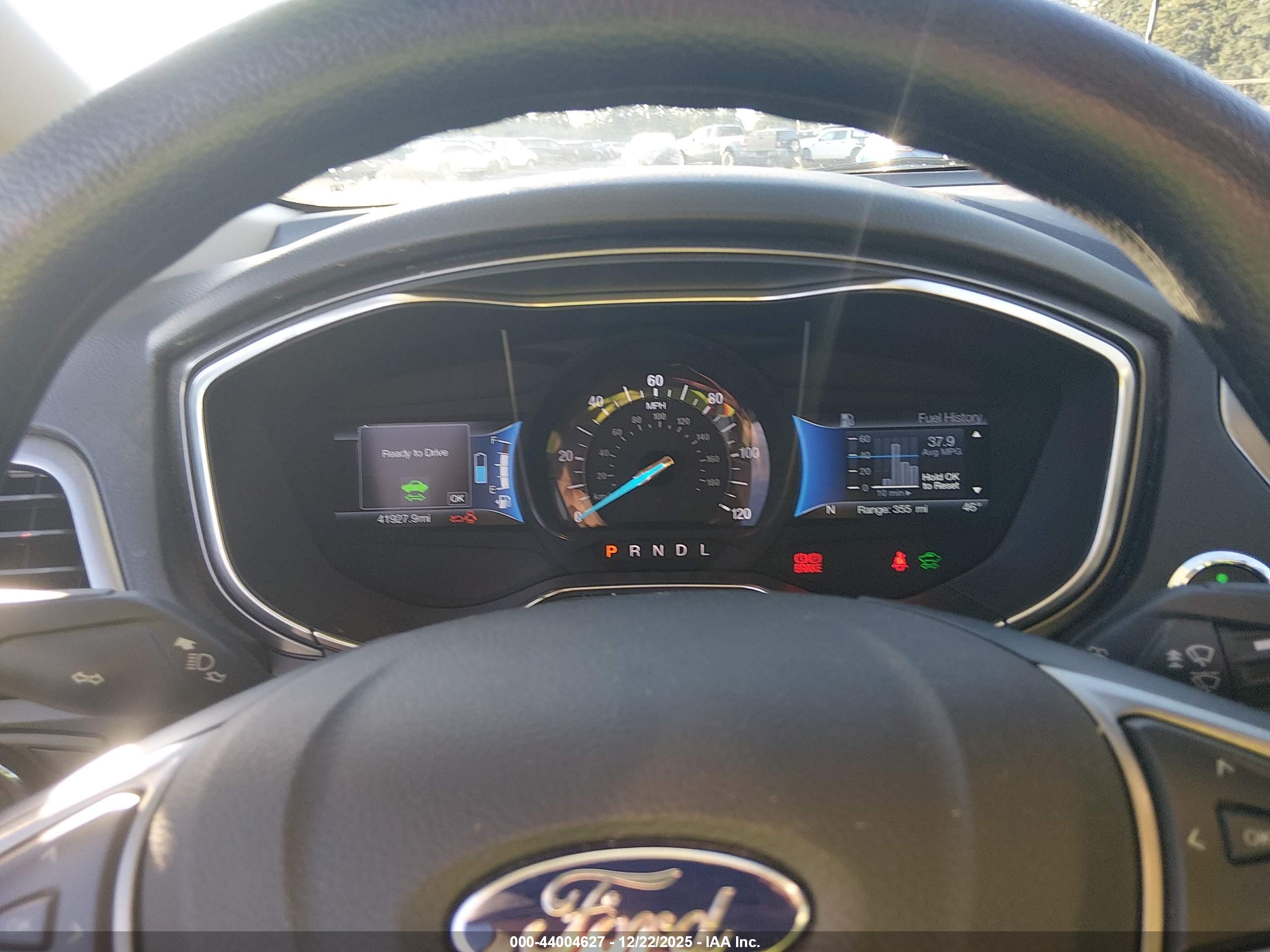 FORD FUSION image 7