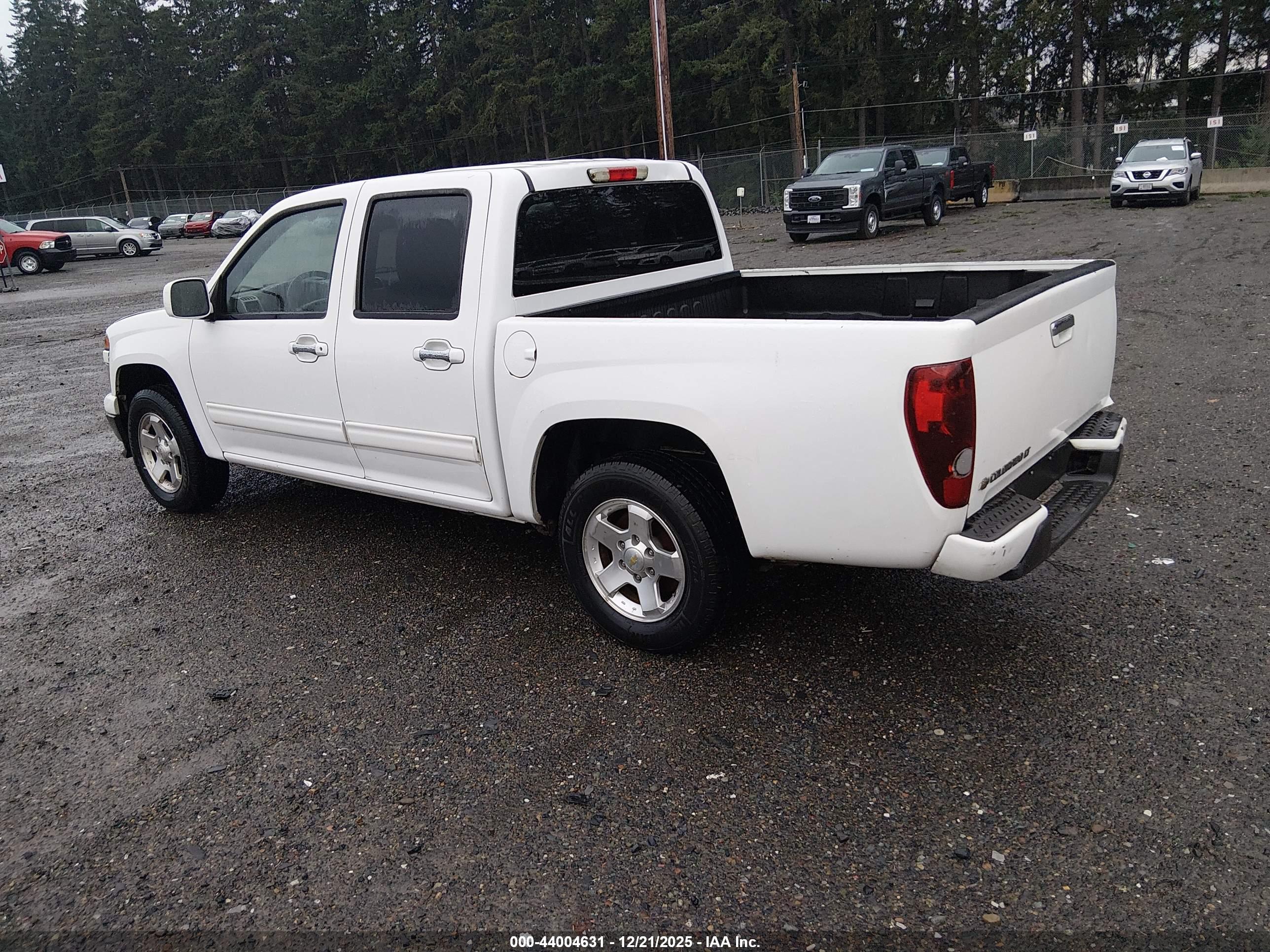CHEVROLET COLORADO image 3