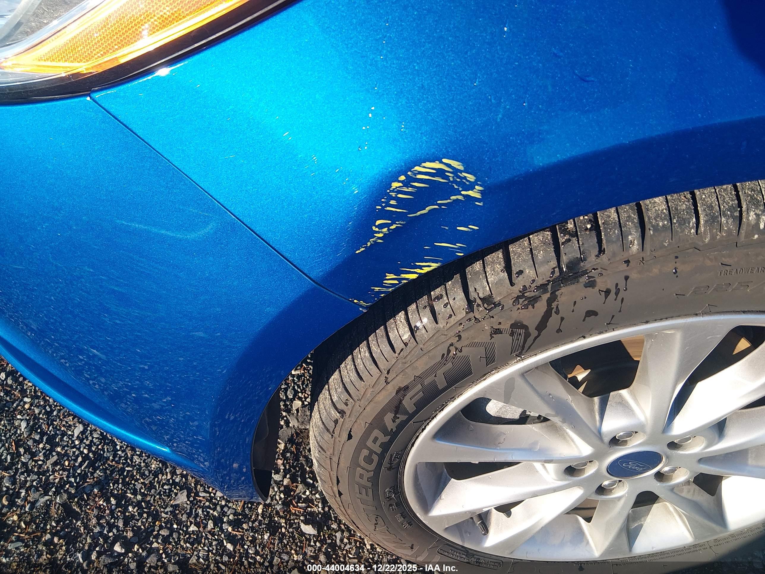 FORD FUSION image 6