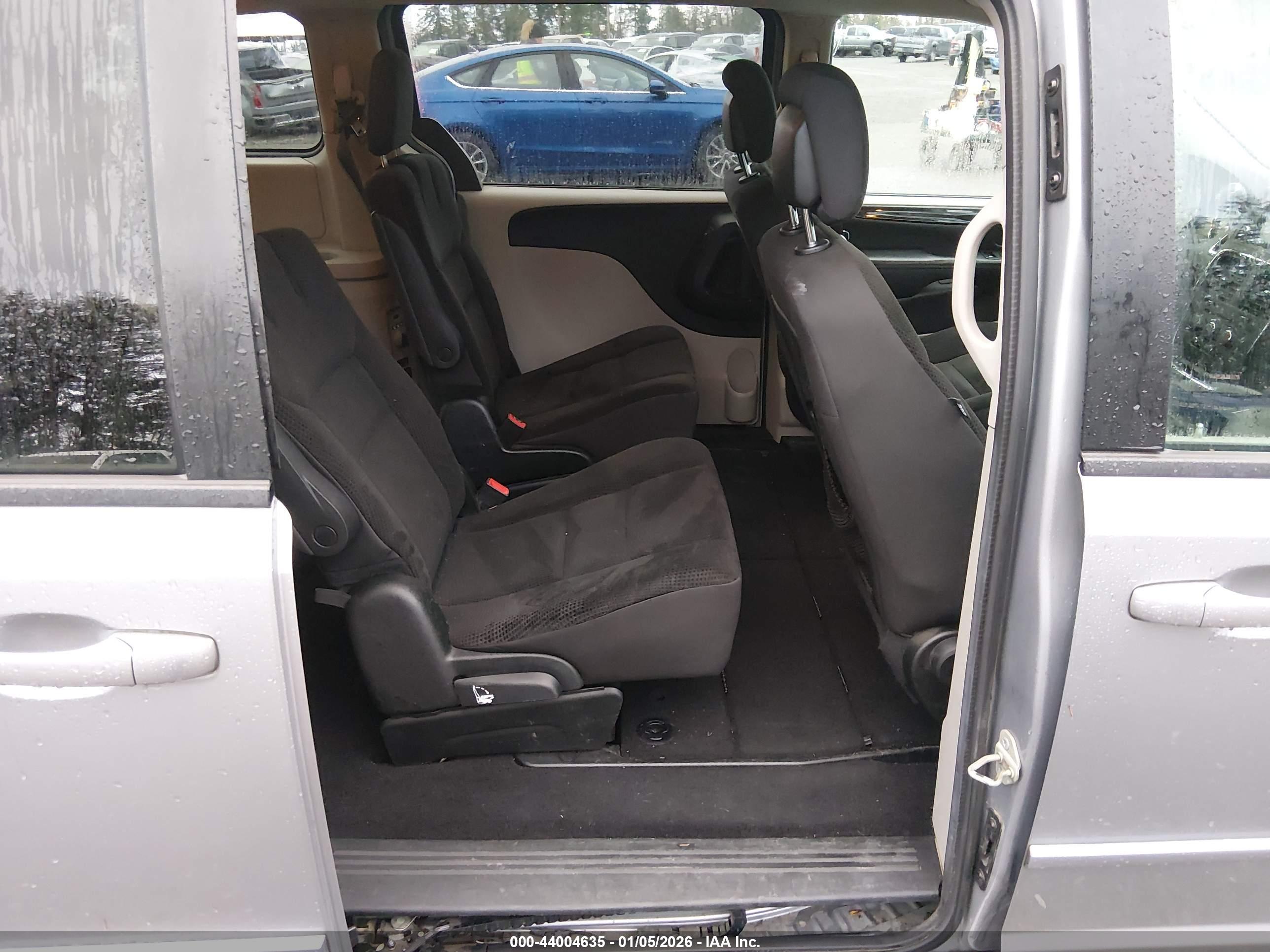 DODGE GRAND image 8