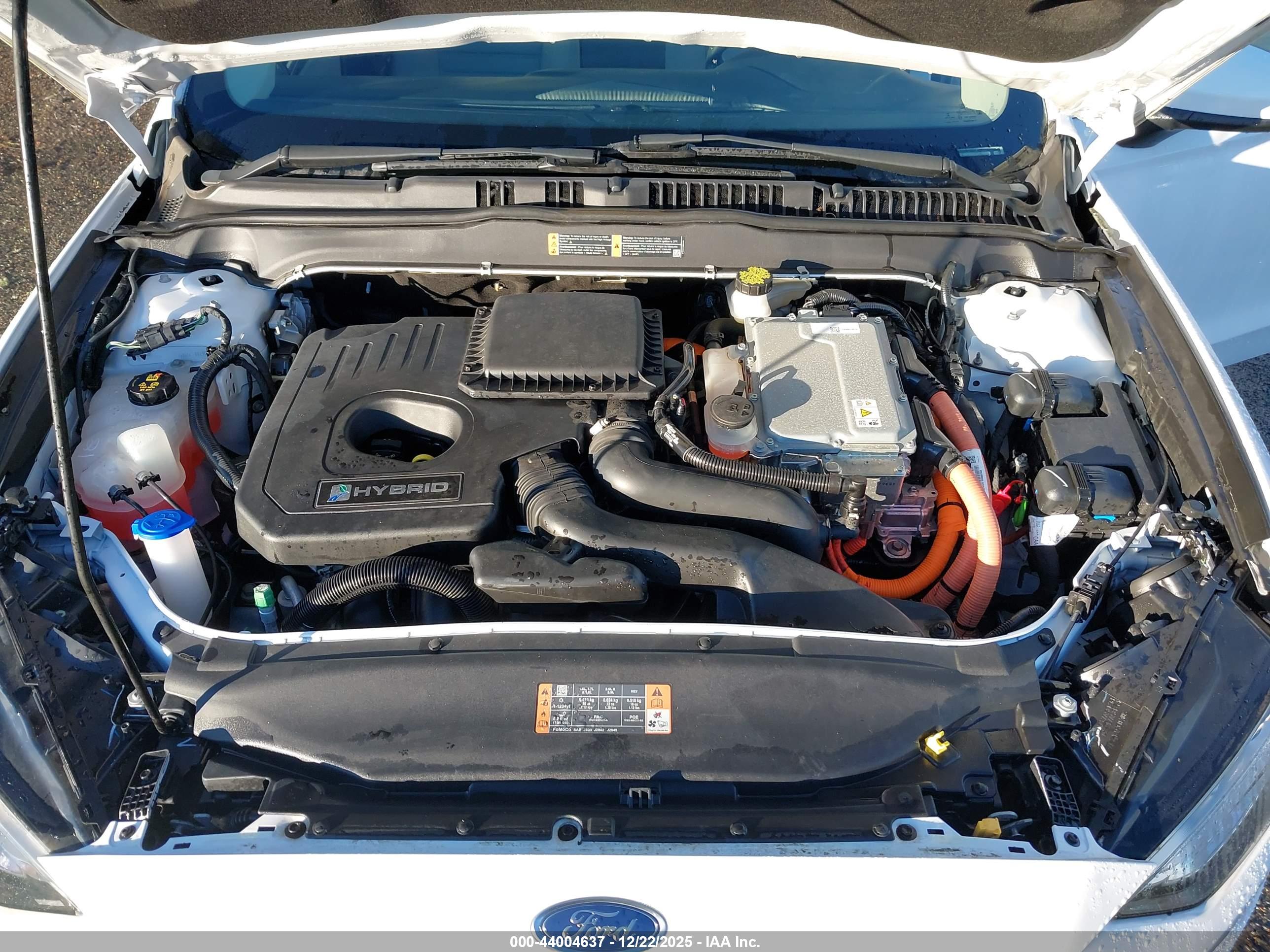 FORD FUSION image 10
