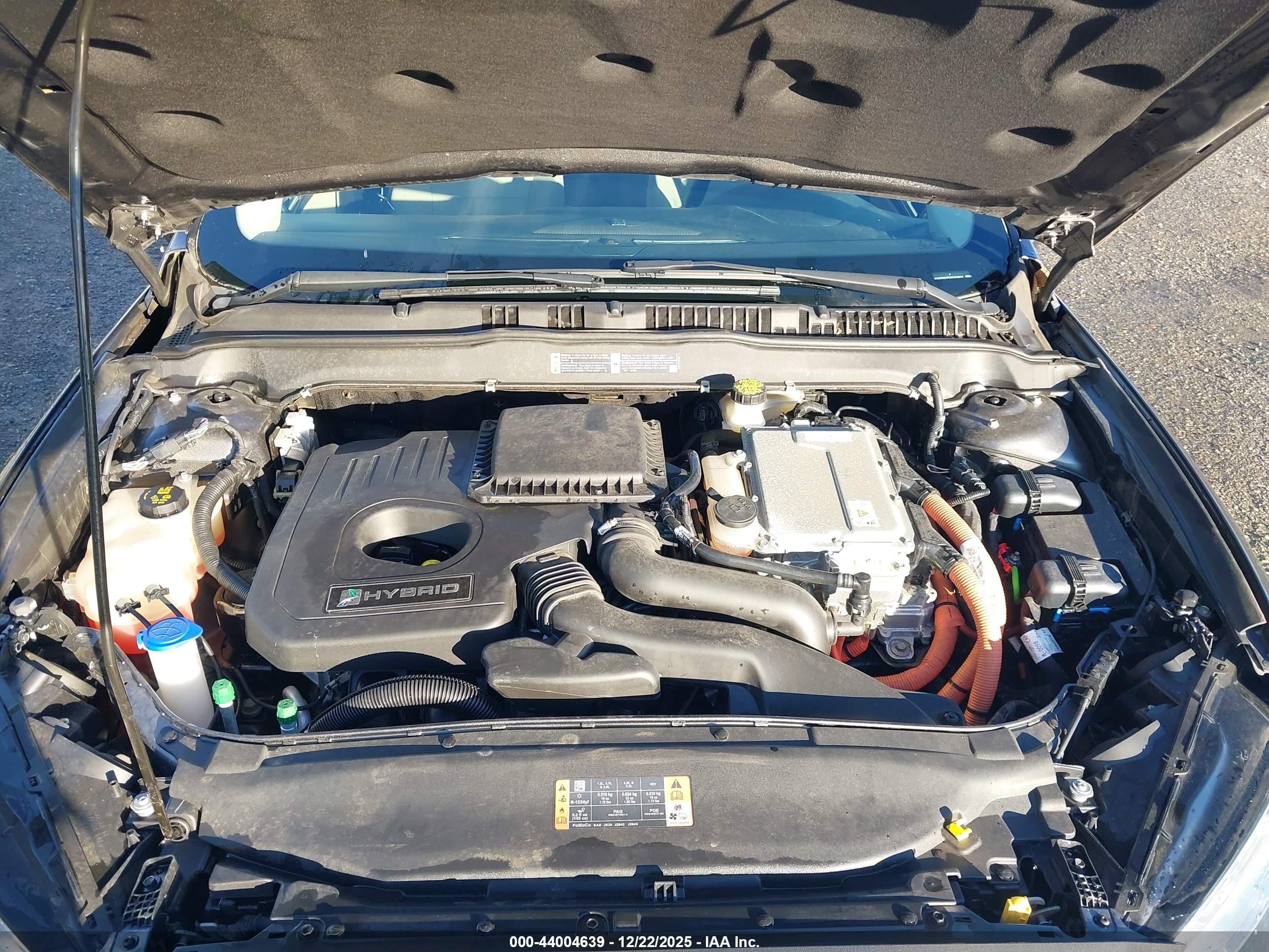 FORD FUSION image 10