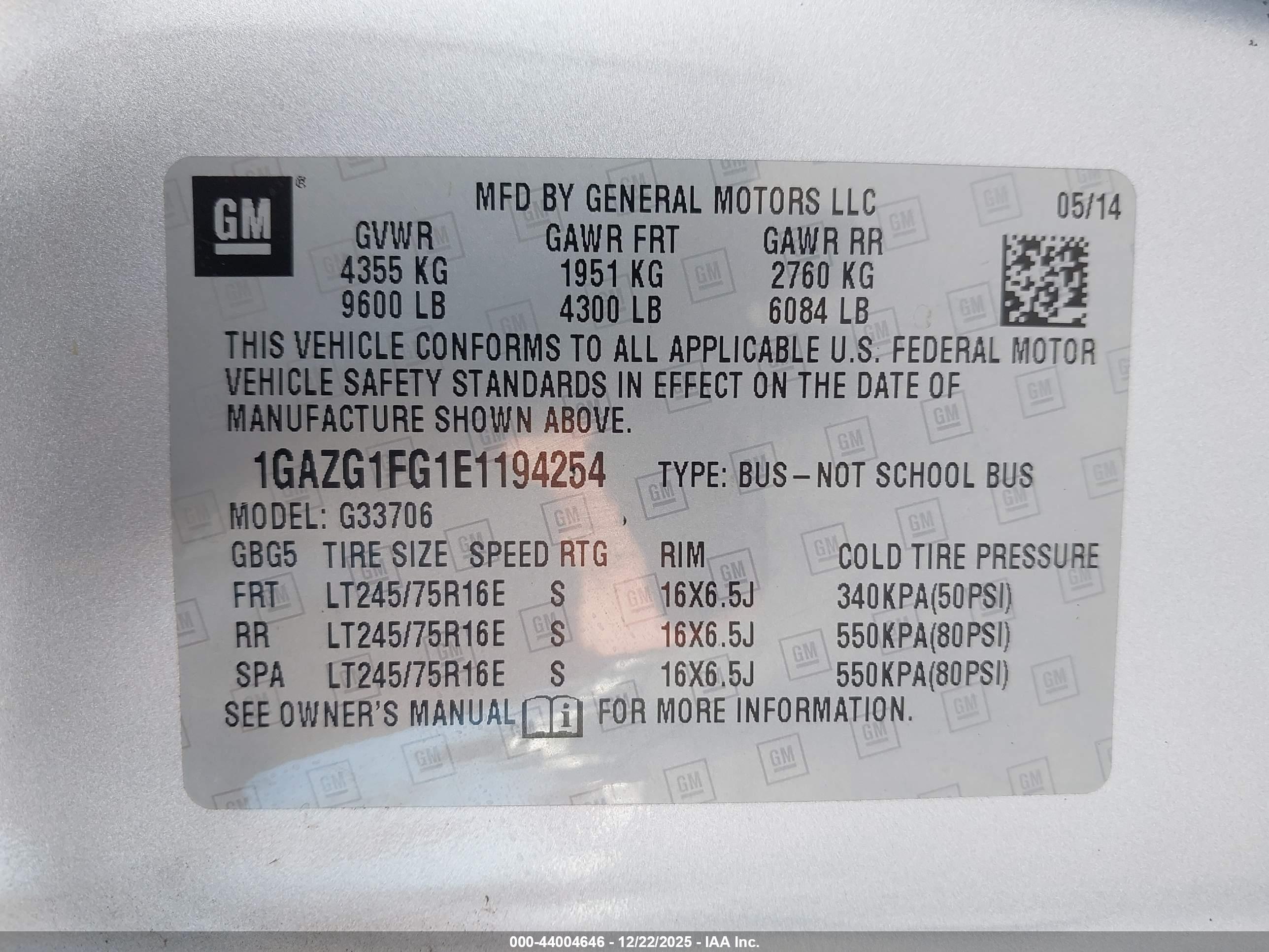 CHEVROLET EXPRESS image 9