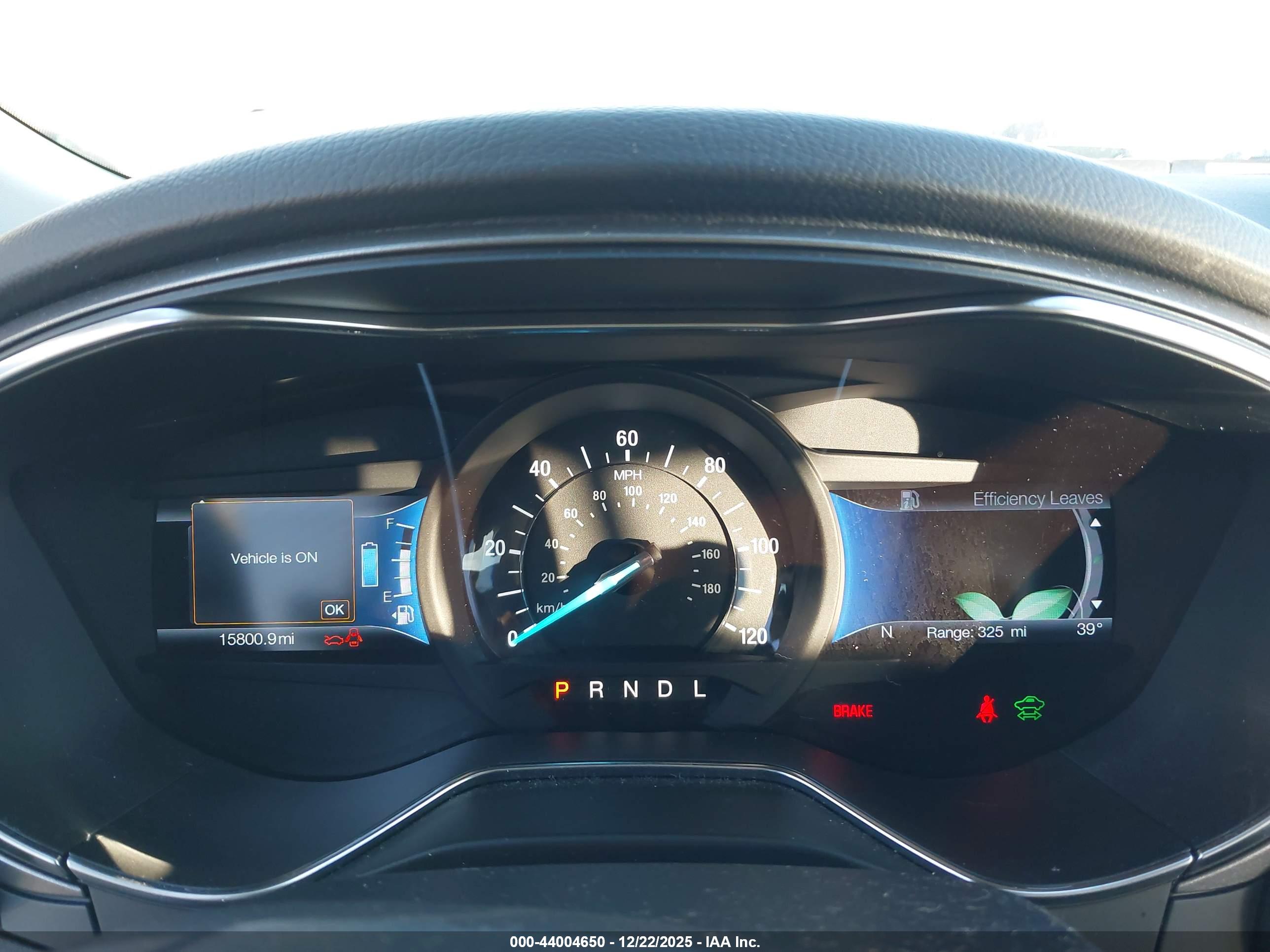 FORD FUSION image 7