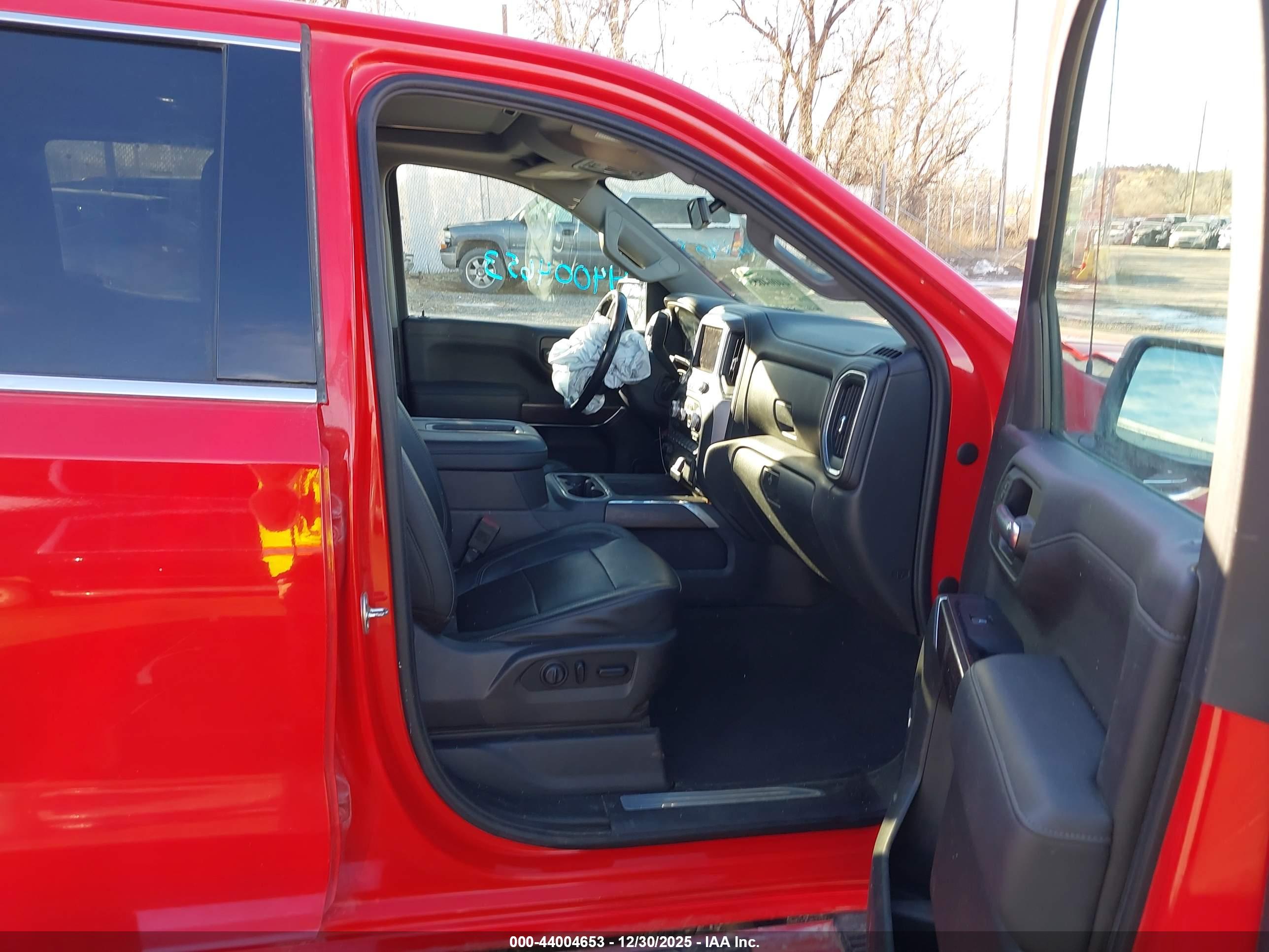 GMC SIERRA image 5