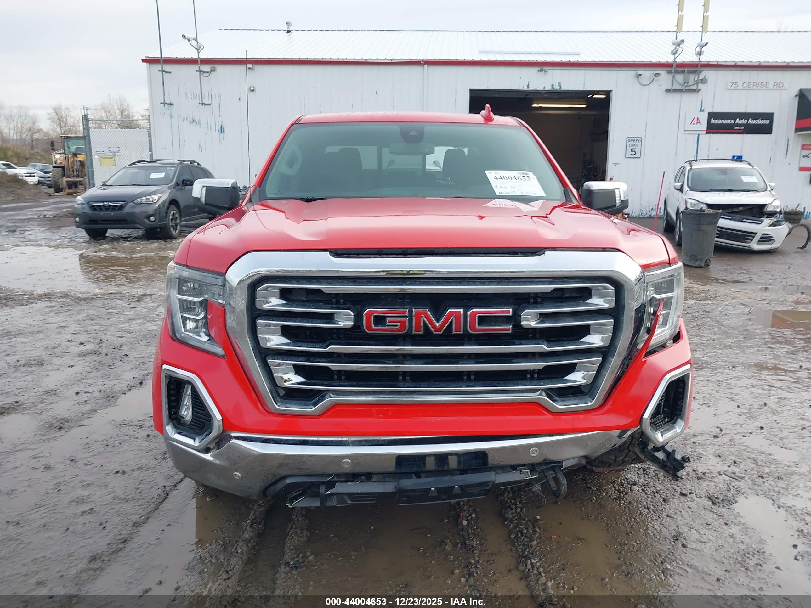 GMC SIERRA image 6