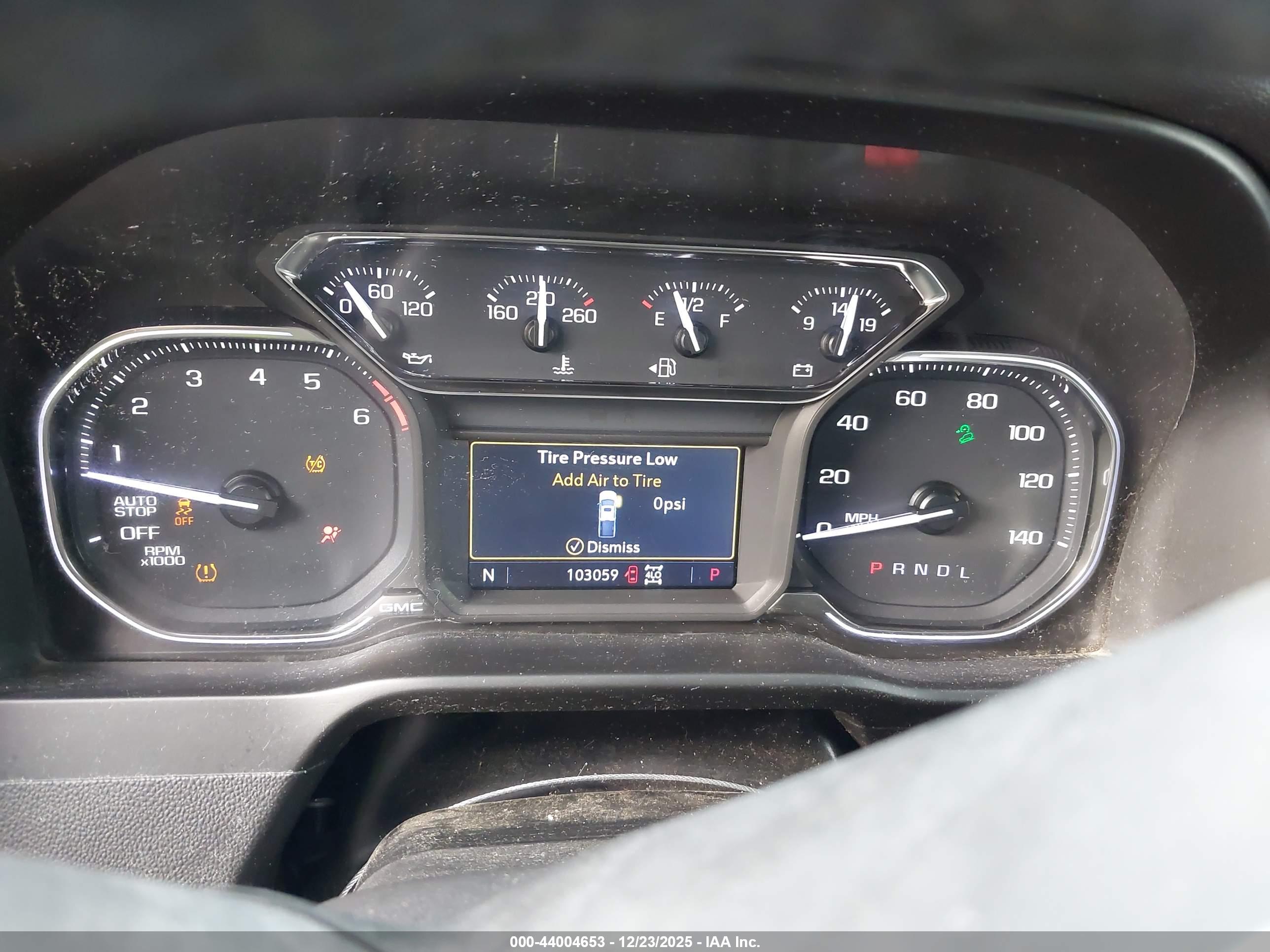 GMC SIERRA image 7