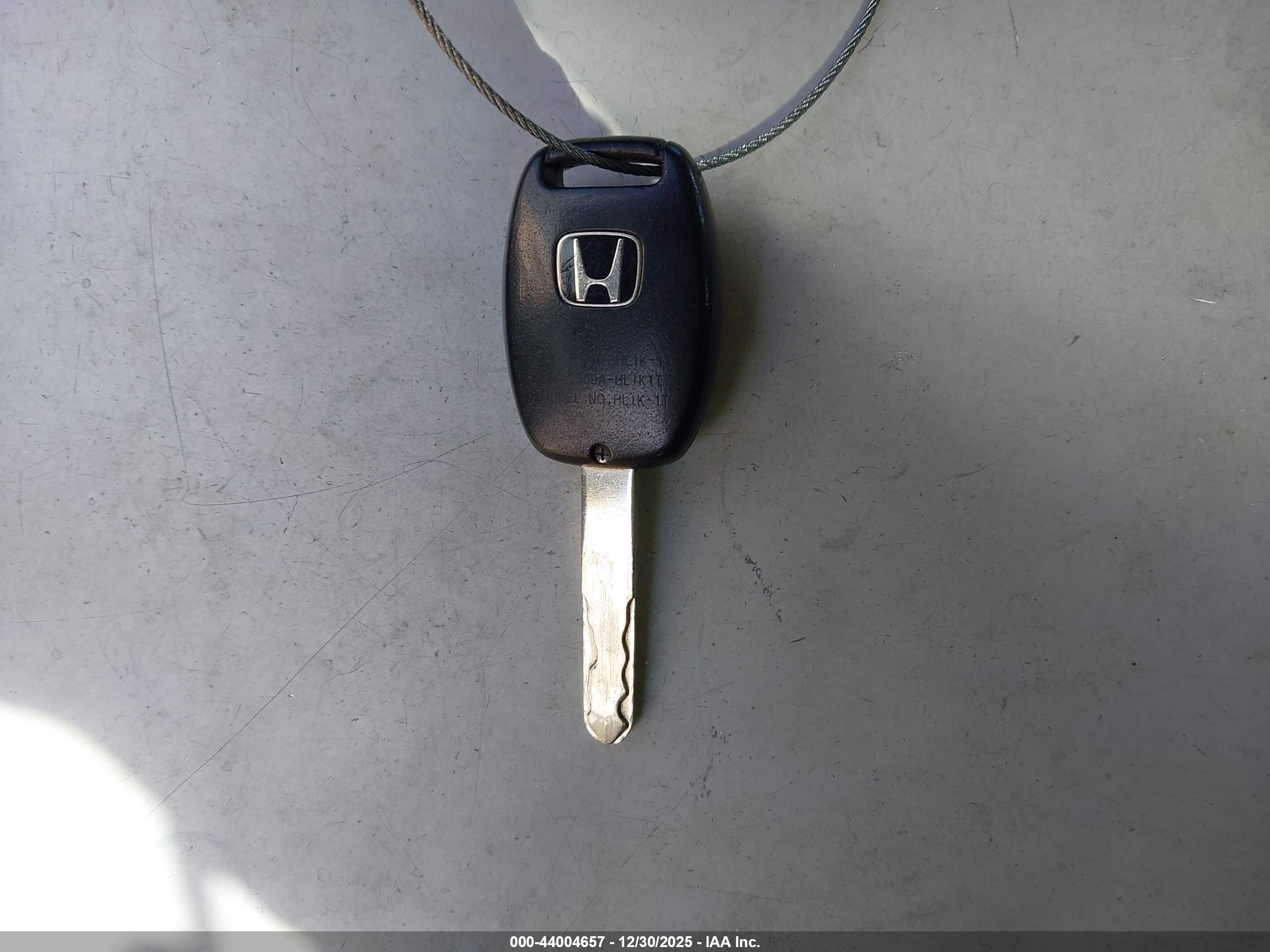 HONDA CR-V image 11