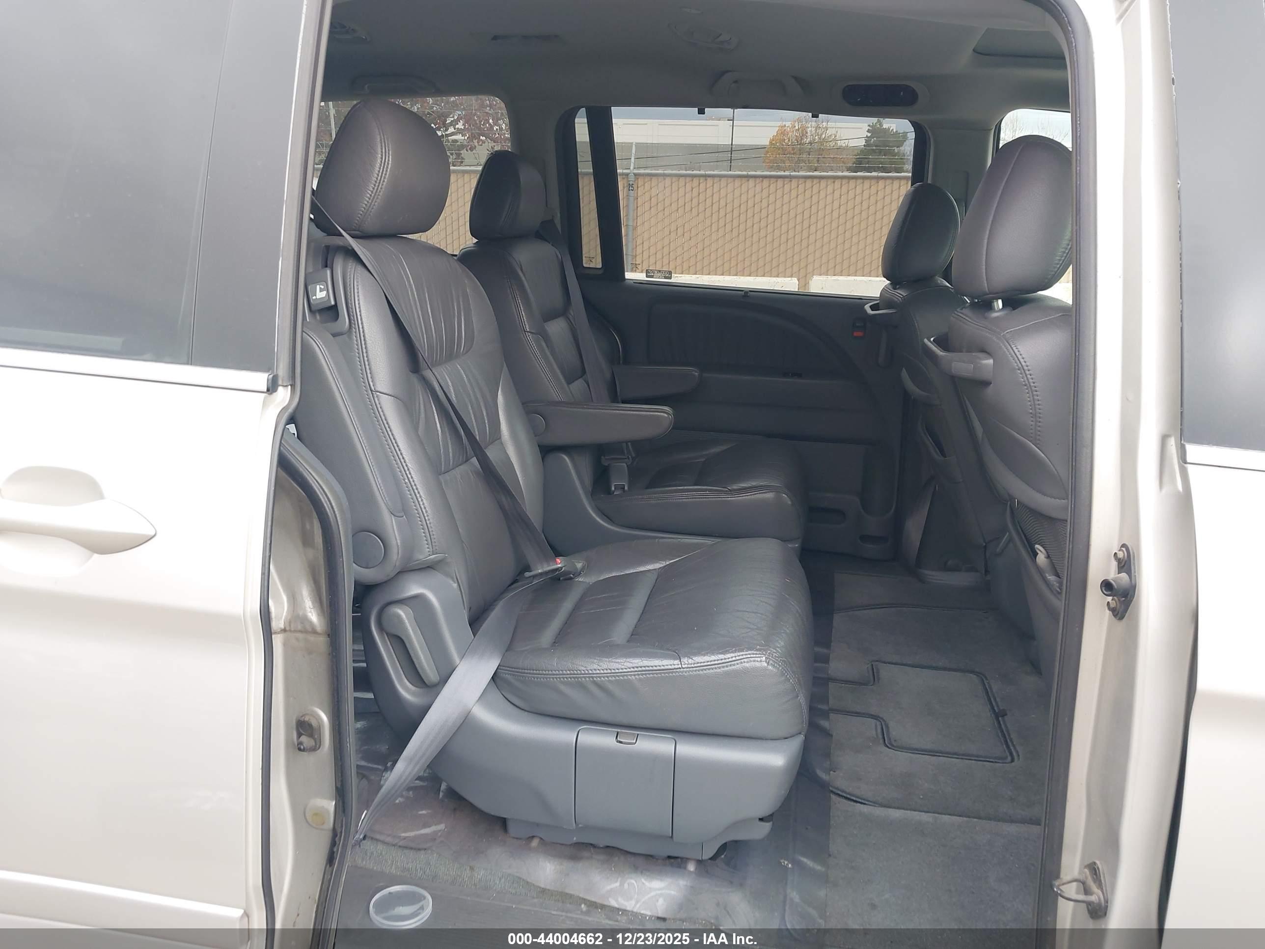 HONDA ODYSSEY image 8