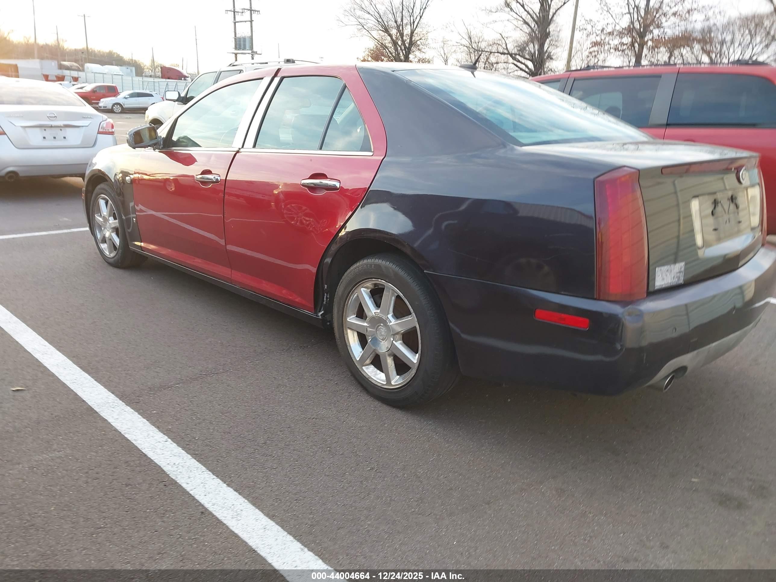 CADILLAC STS image 3