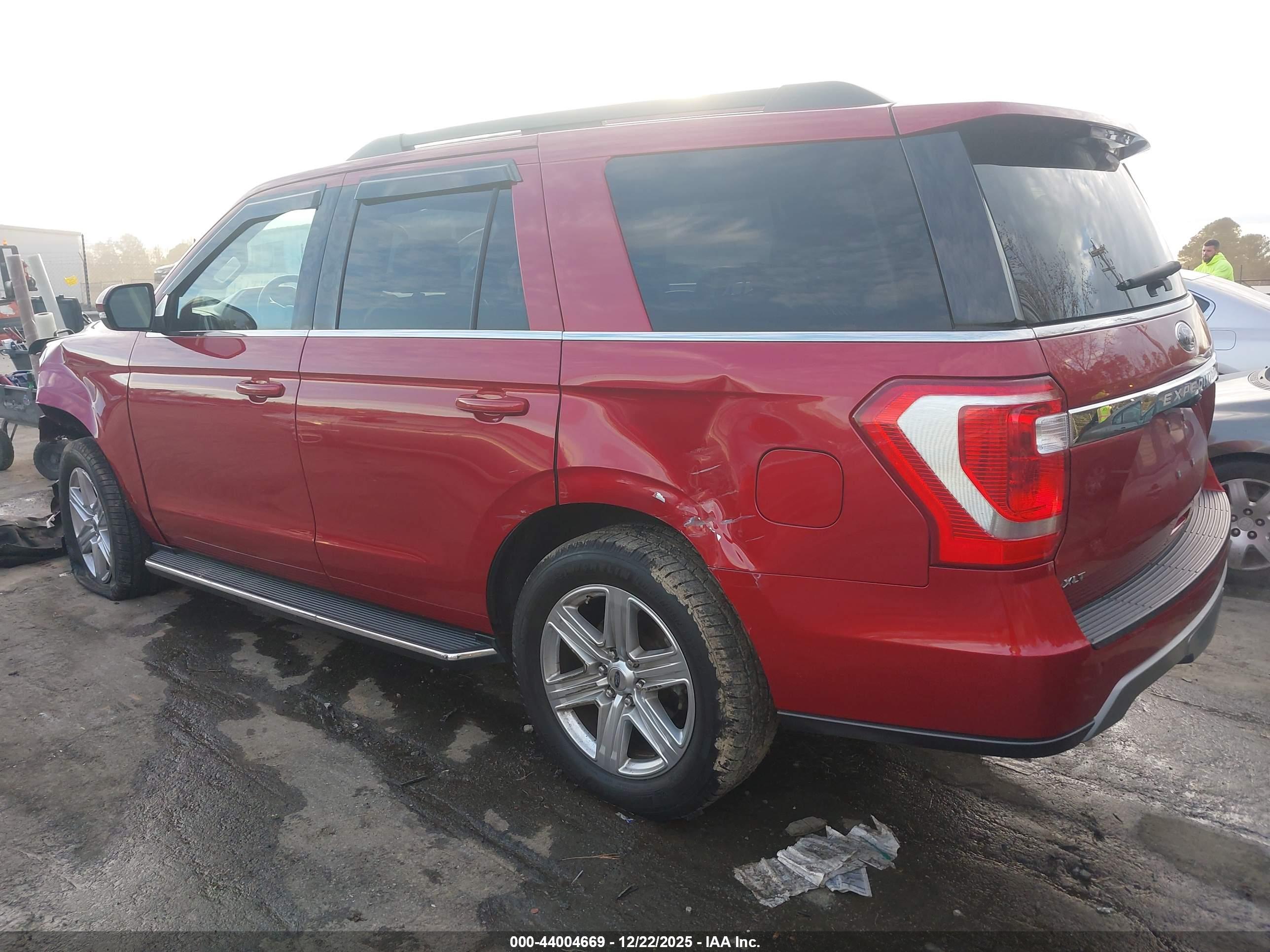 FORD EXPEDITION image 3