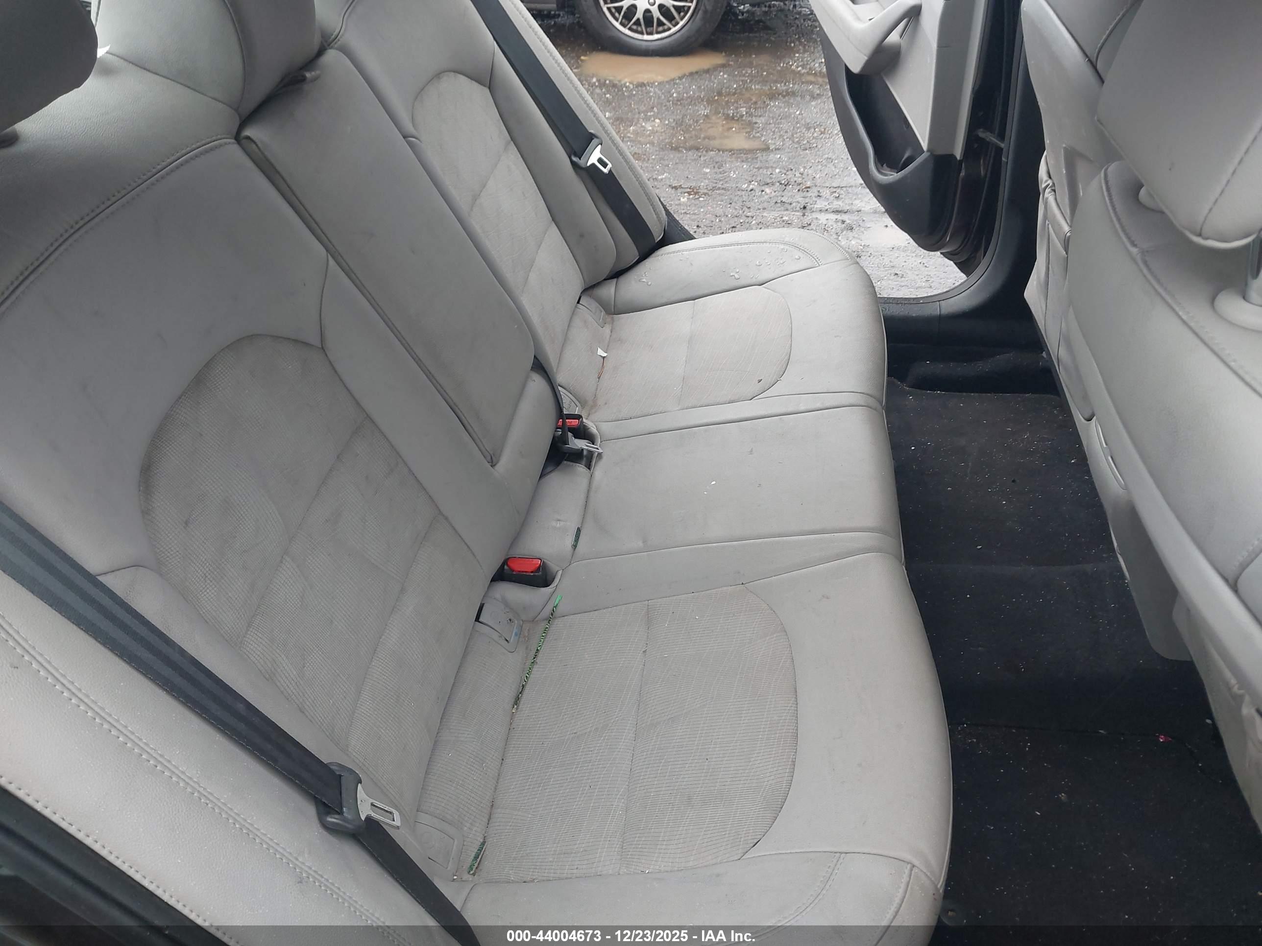 HYUNDAI SONATA image 8