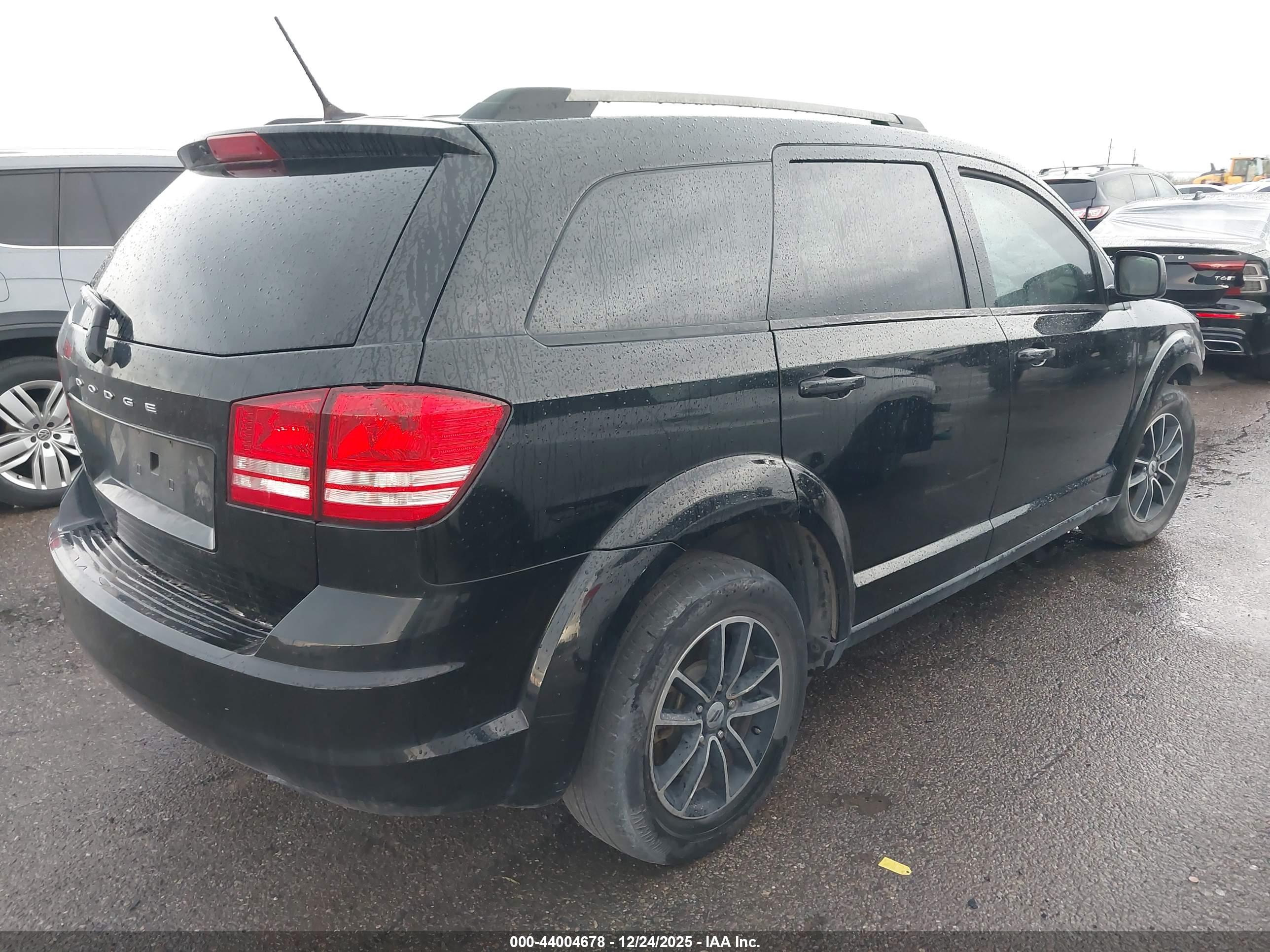 DODGE JOURNEY image 4