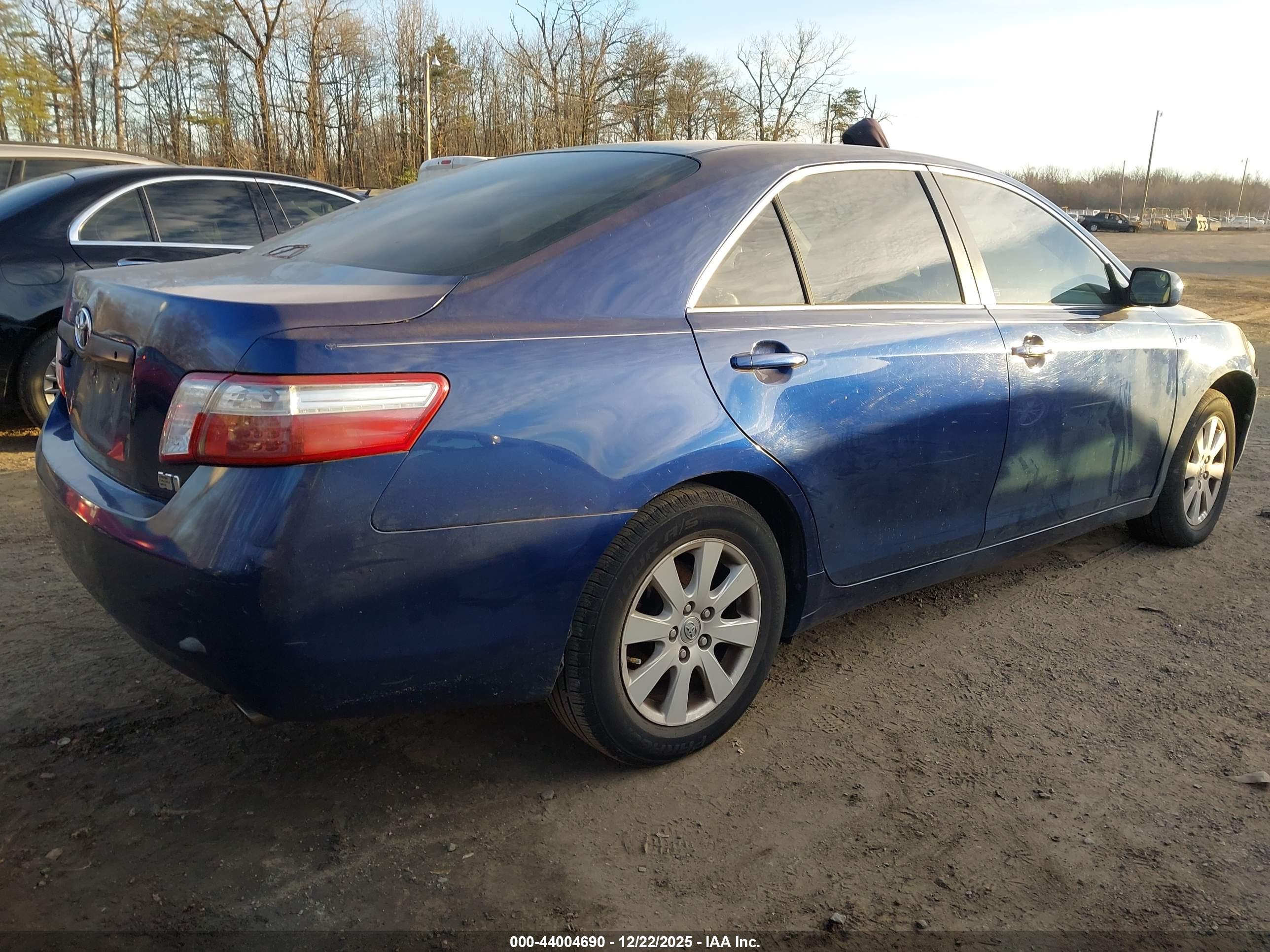 TOYOTA CAMRY image 4
