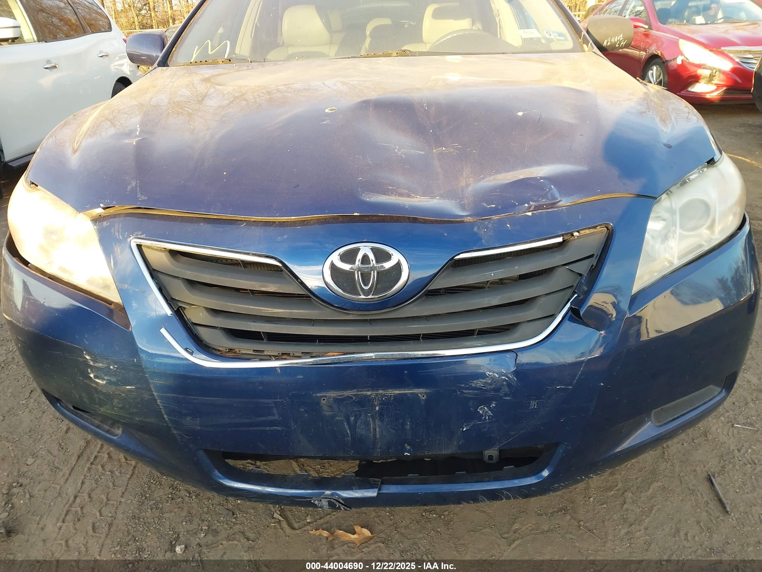 TOYOTA CAMRY image 6