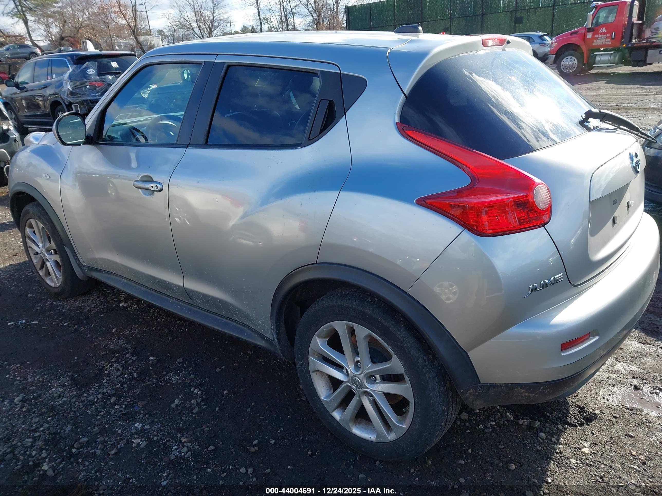 NISSAN JUKE image 3