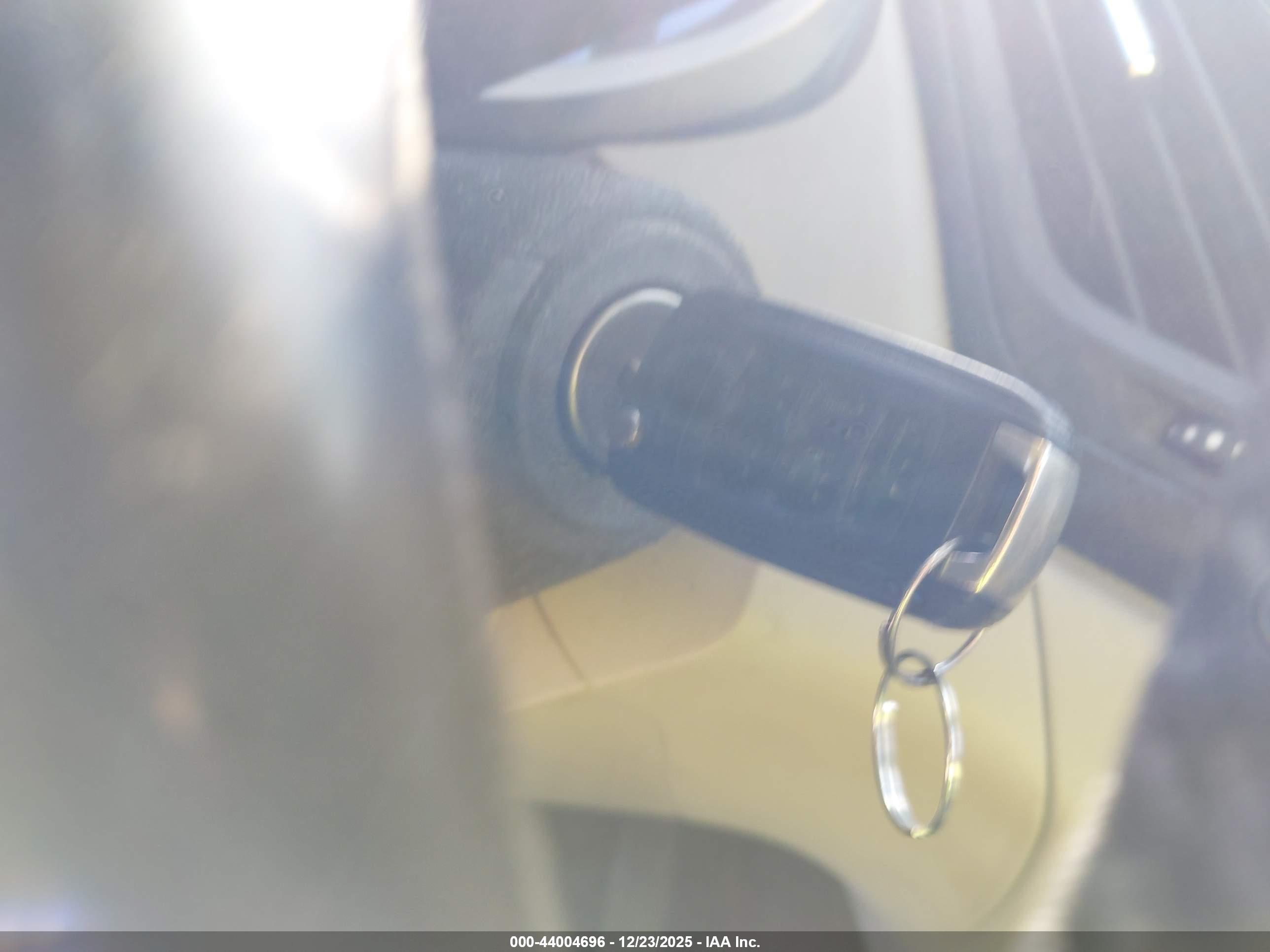 CHEVROLET EQUINOX image 11
