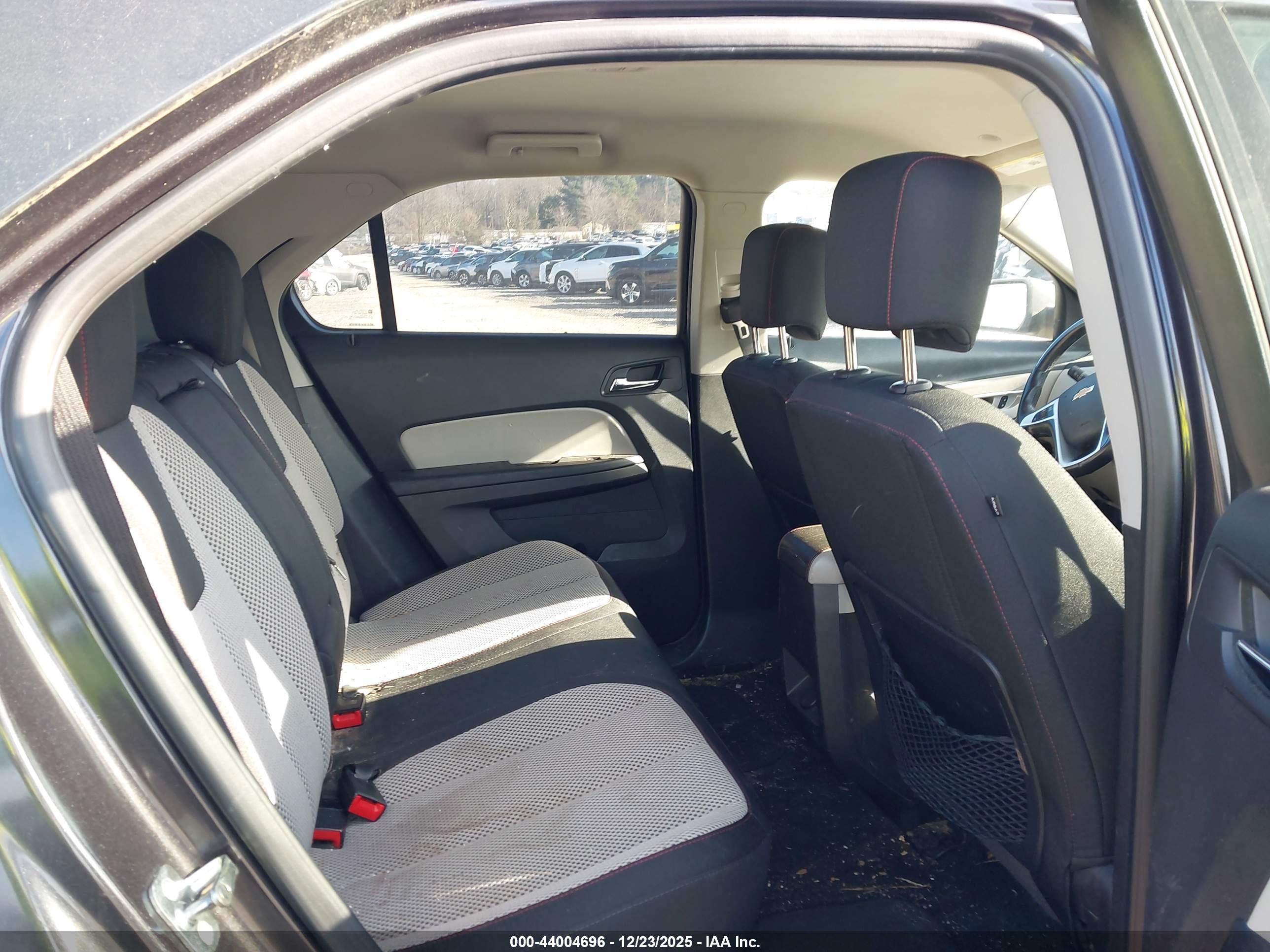 CHEVROLET EQUINOX image 8