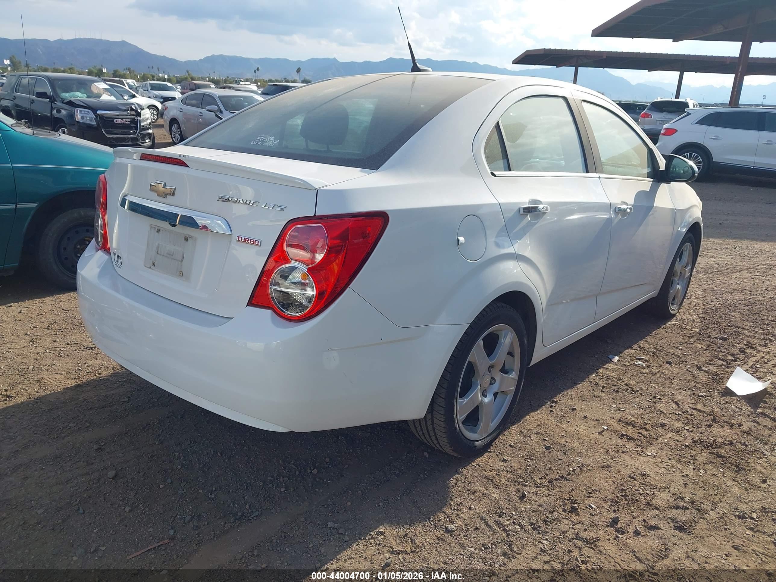 CHEVROLET SONIC image 4