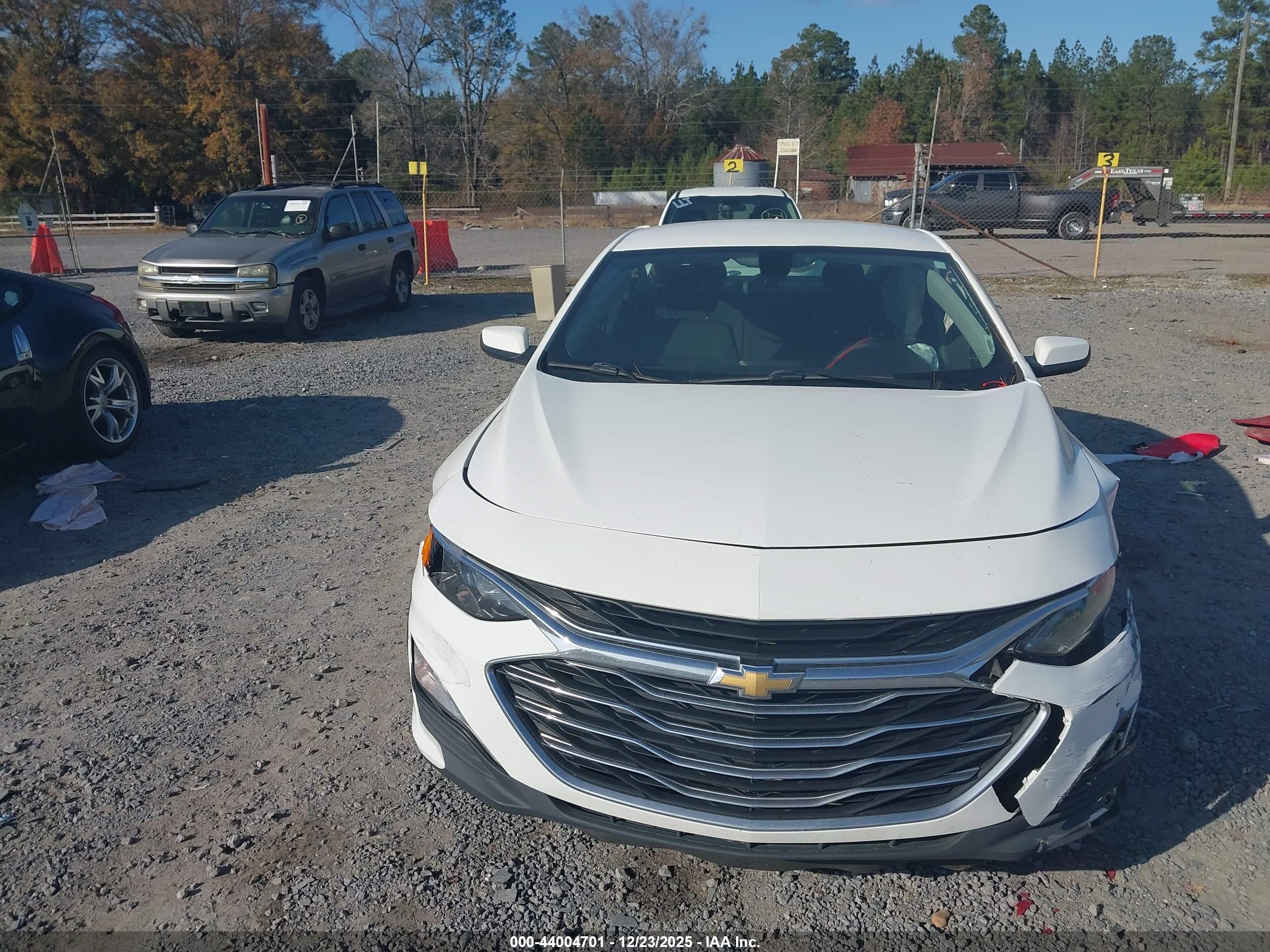 CHEVROLET MALIBU image 6