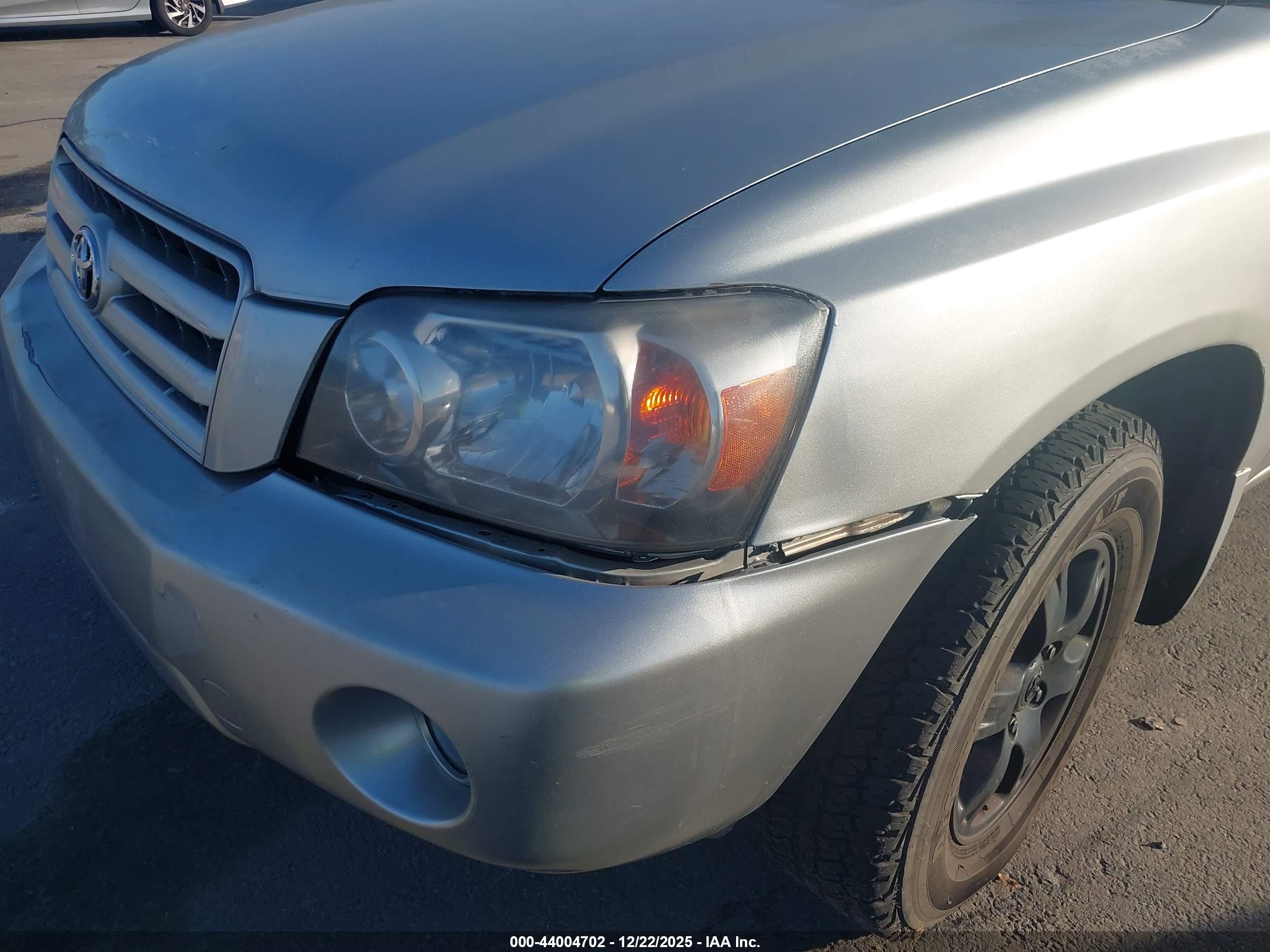 TOYOTA HIGHLANDER image 6