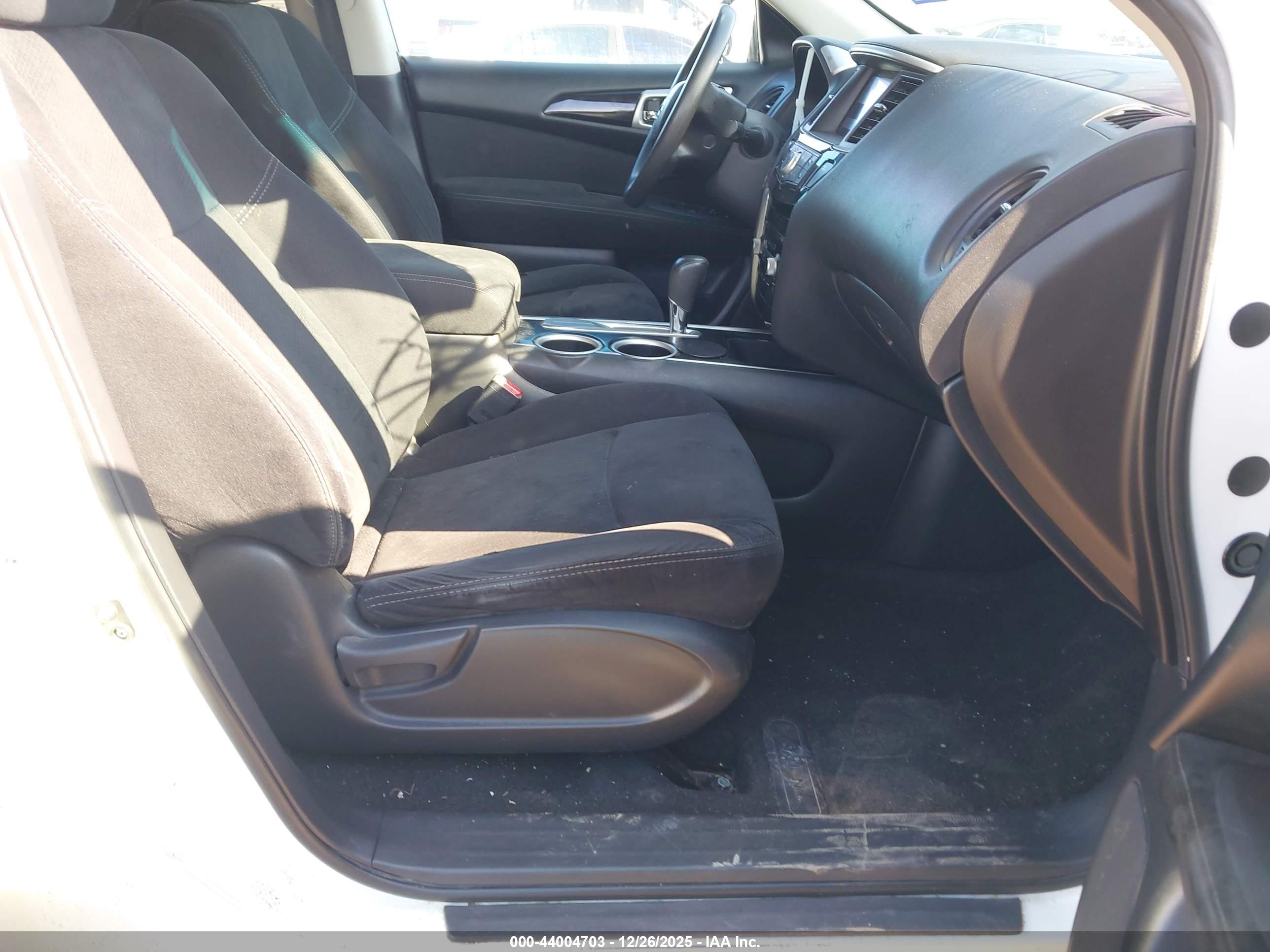NISSAN PATHFINDER image 5