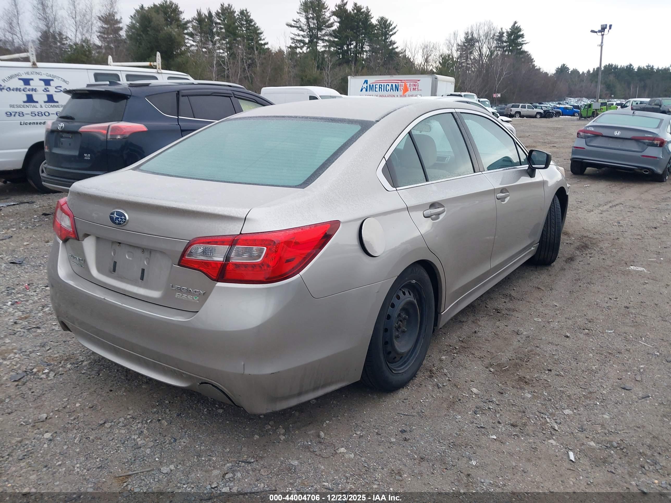 SUBARU LEGACY image 4