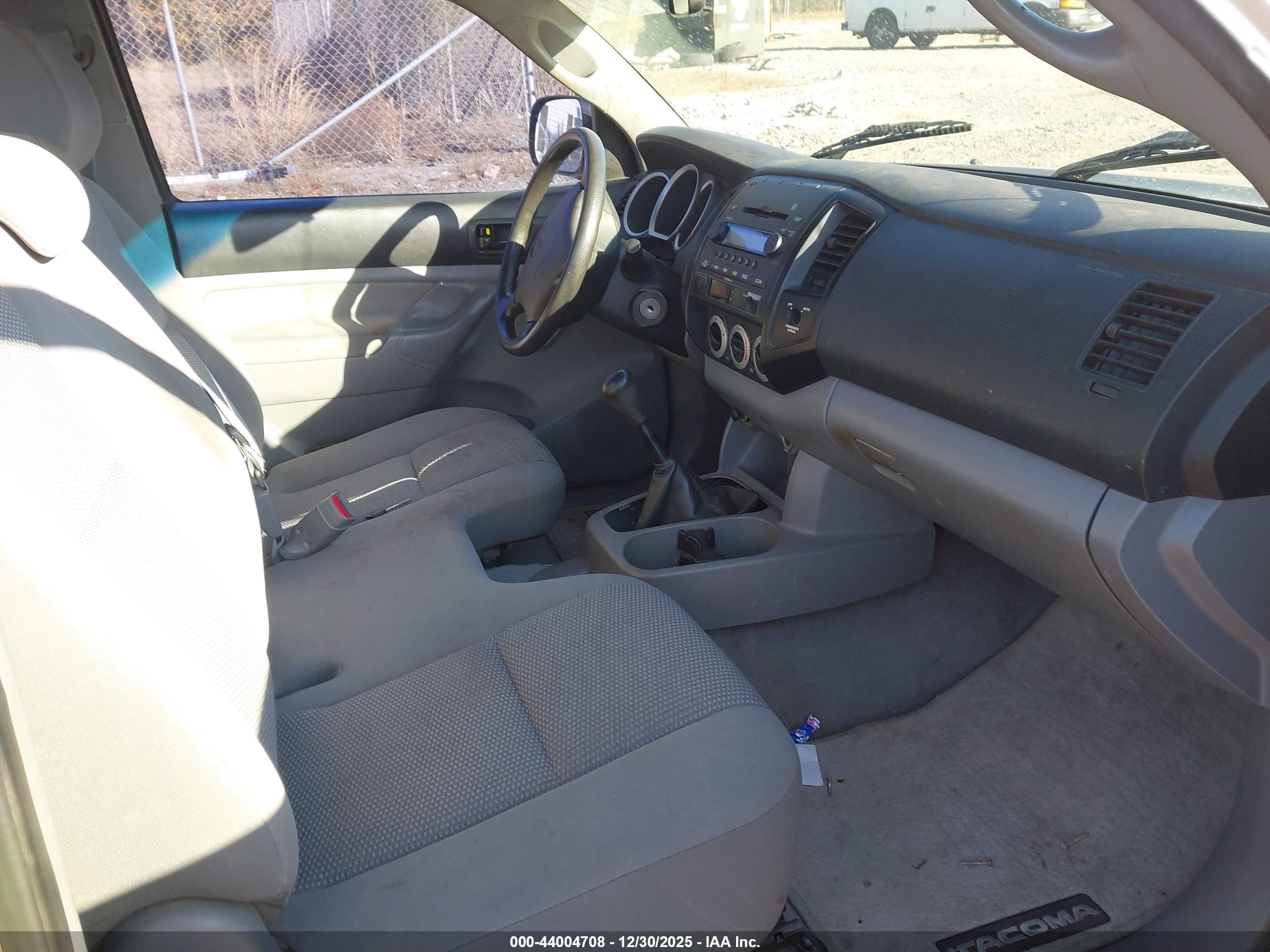 TOYOTA TACOMA image 5