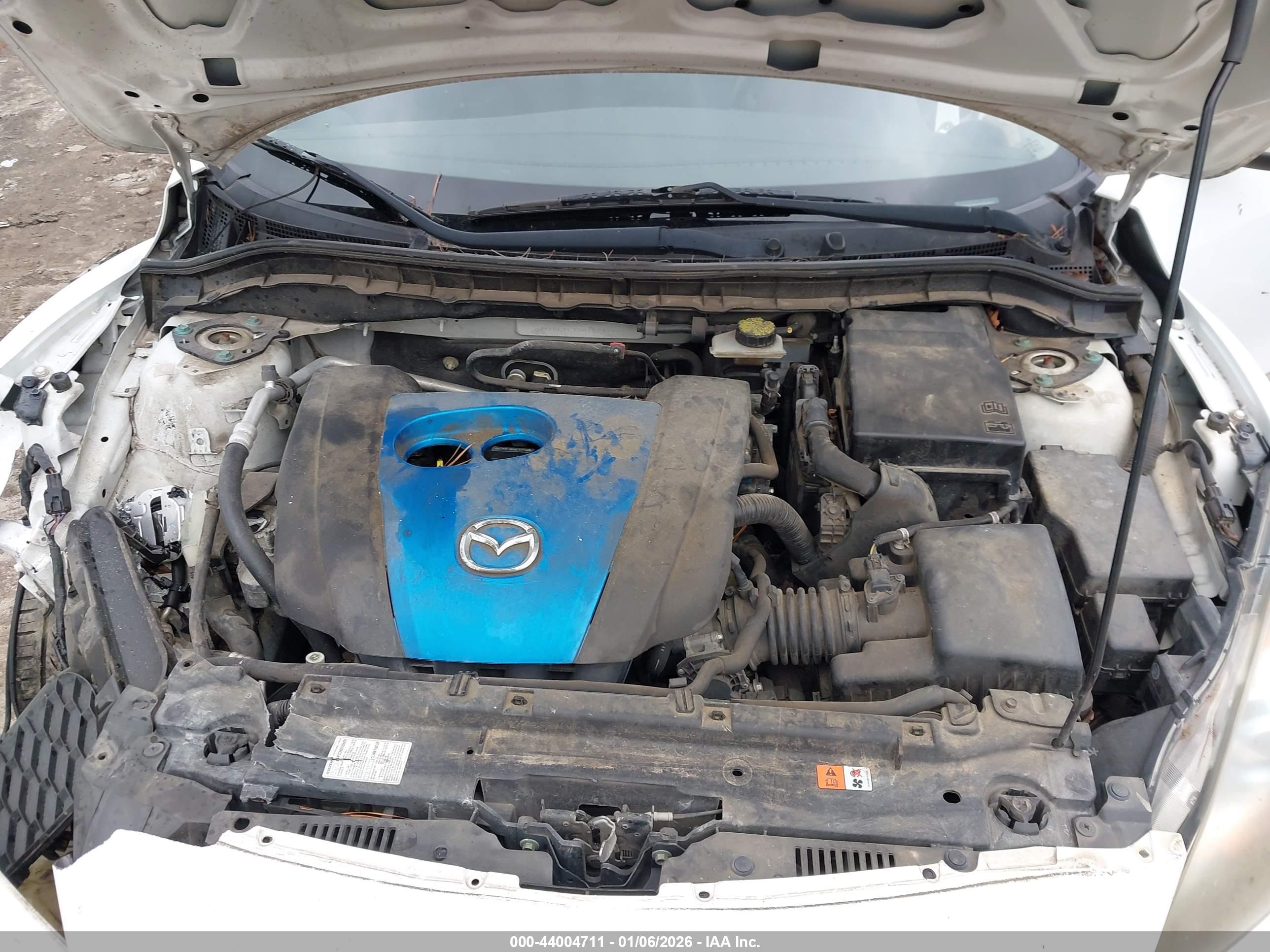 MAZDA MAZDA3 image 10