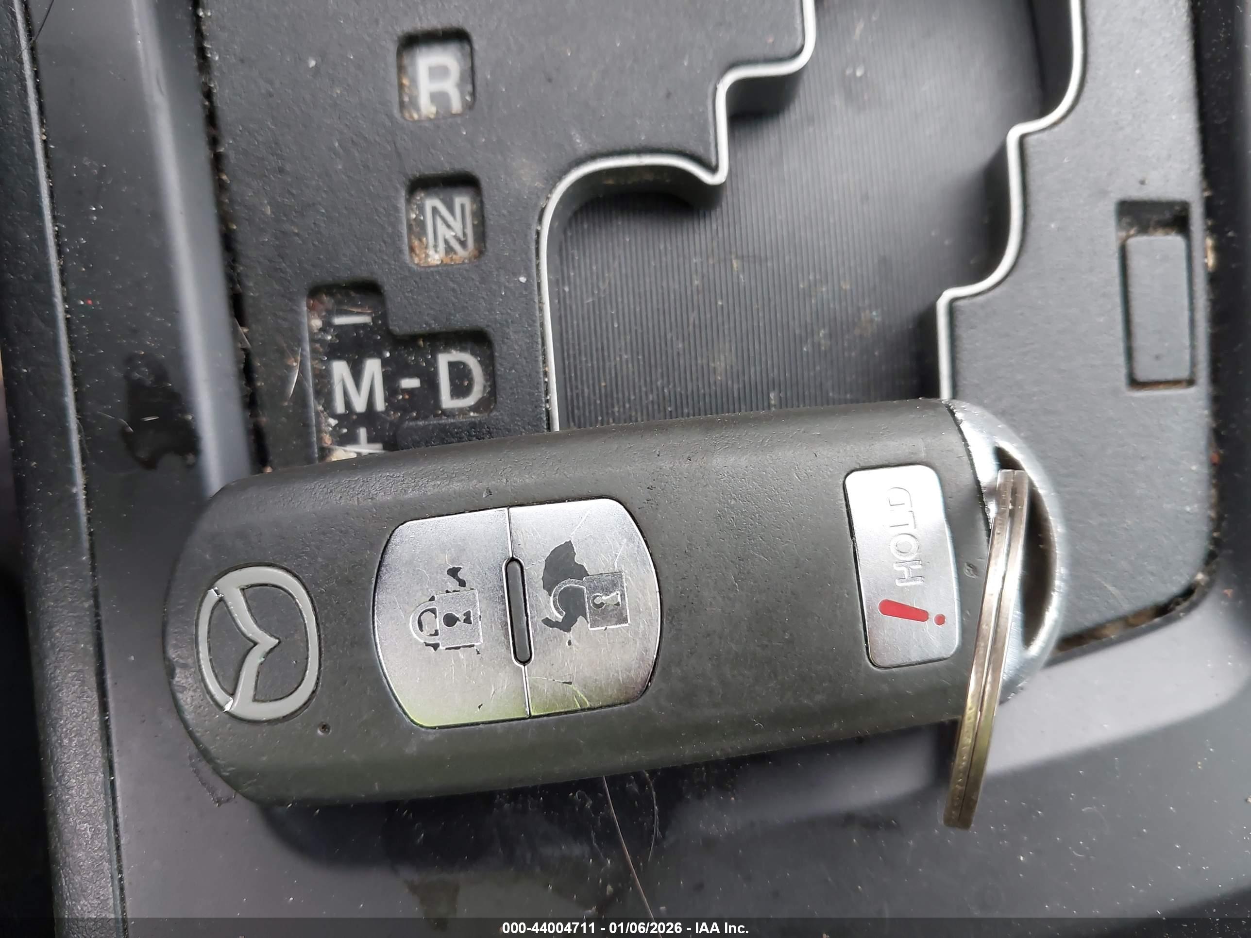 MAZDA MAZDA3 image 11