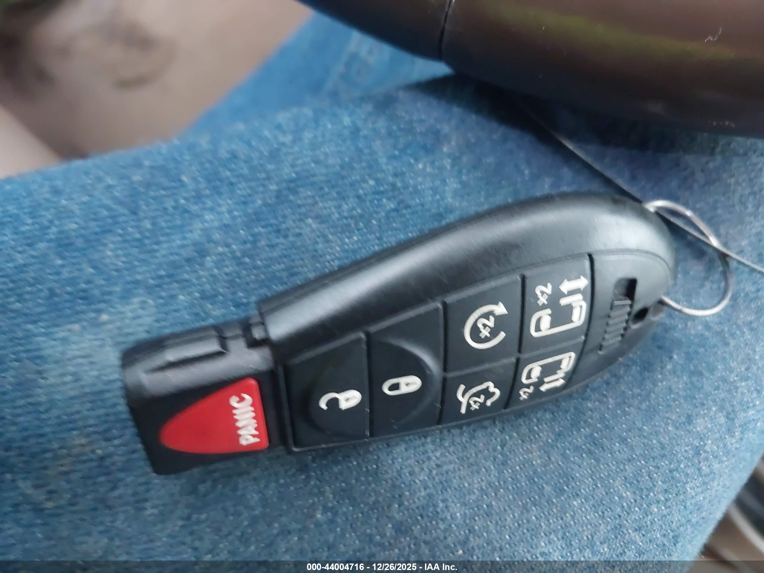 CHRYSLER TOWN image 11