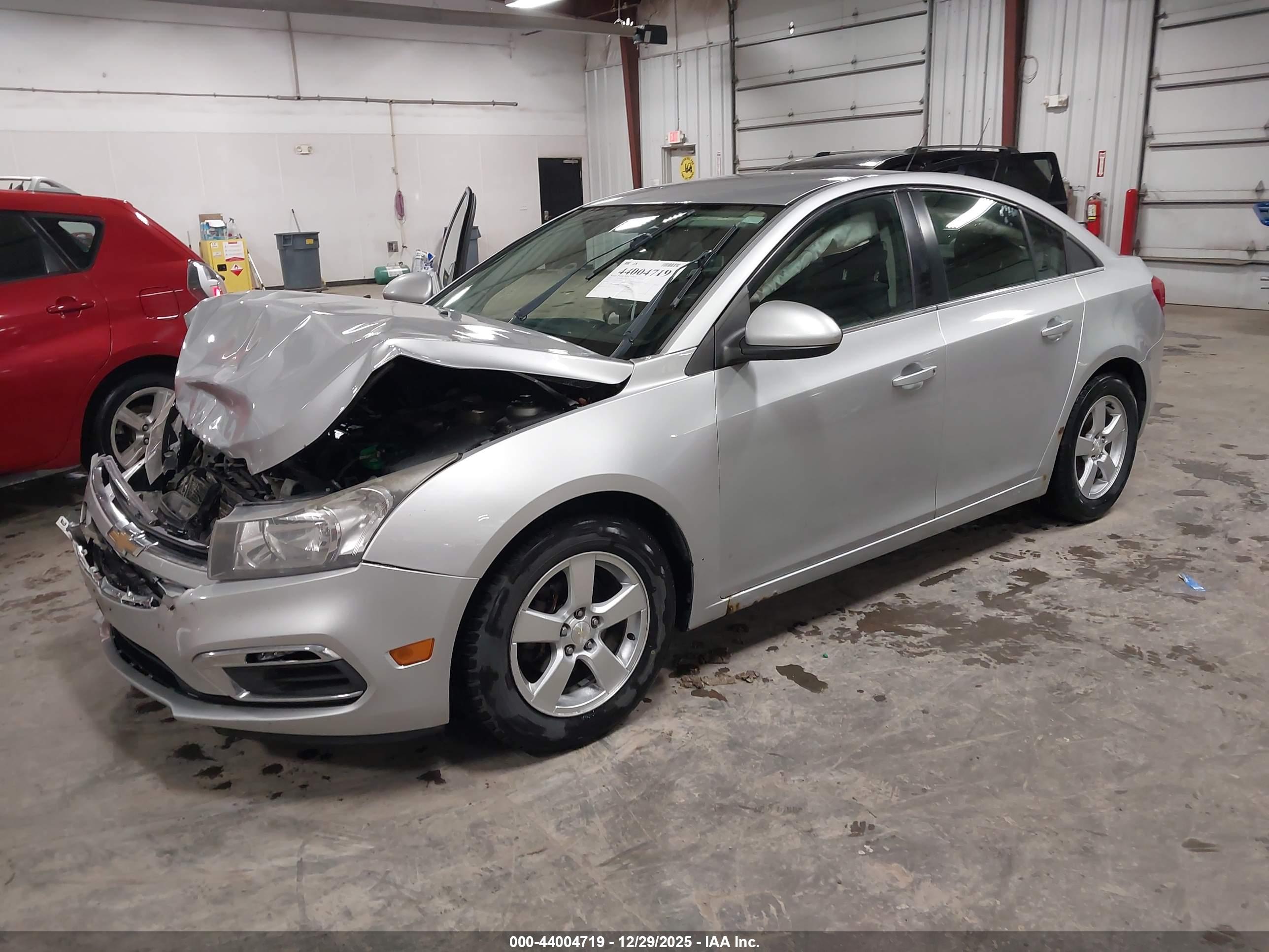 CHEVROLET CRUZE image 2