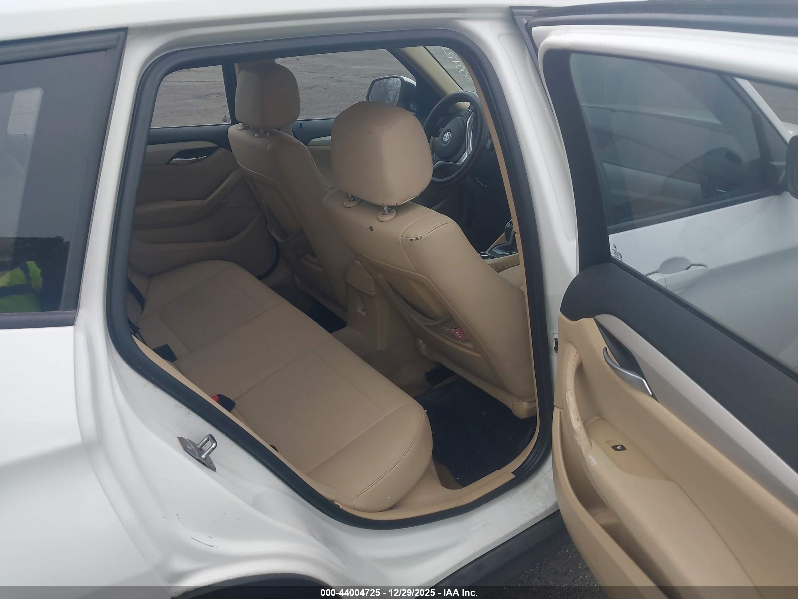 BMW X1 image 8