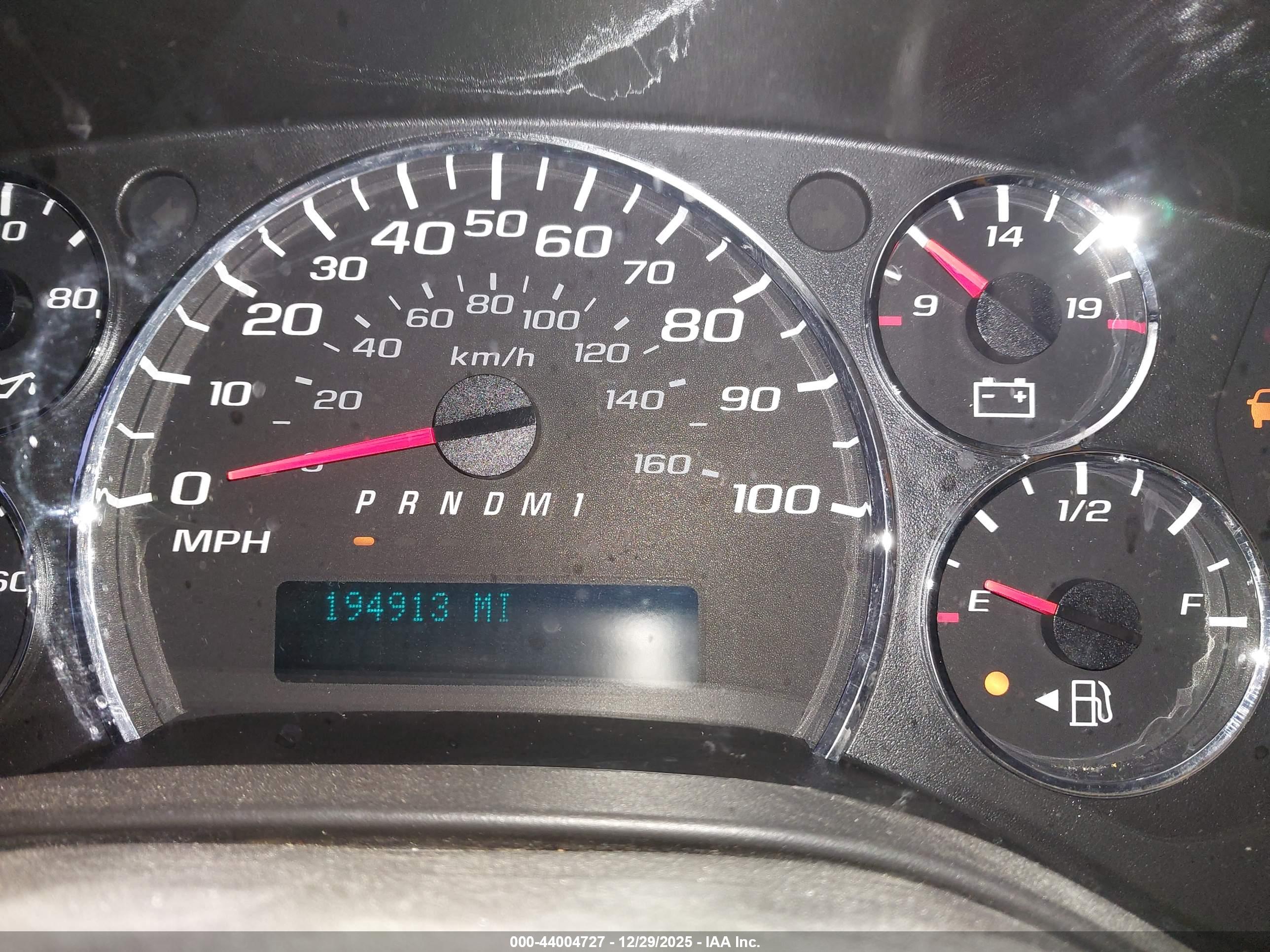 GMC SAVANA image 6