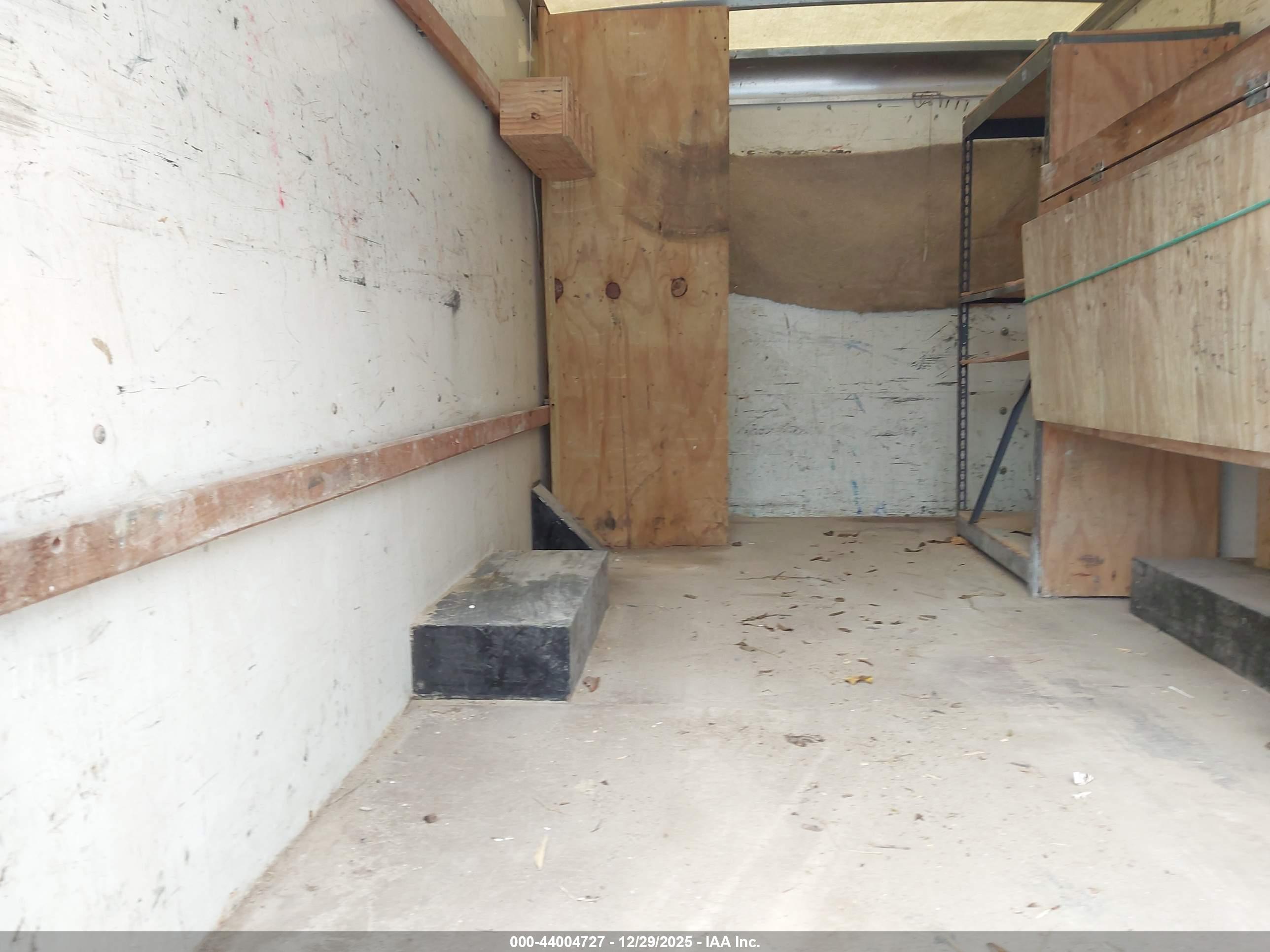 GMC SAVANA image 7