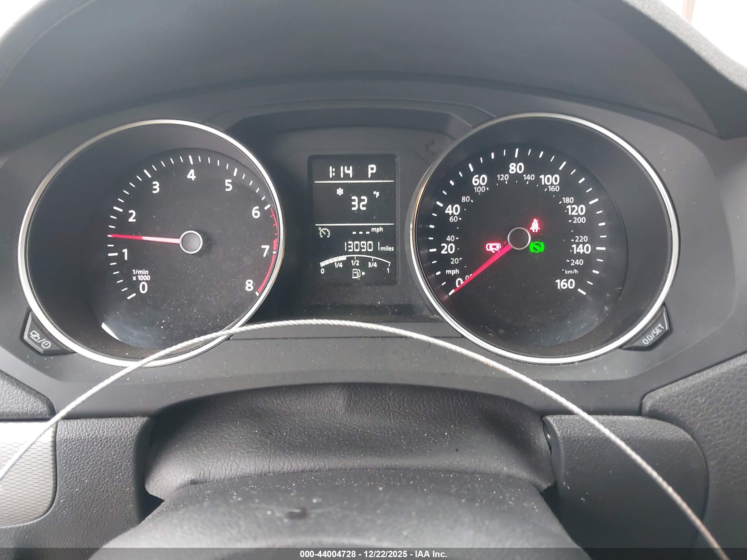VOLKSWAGEN JETTA image 7